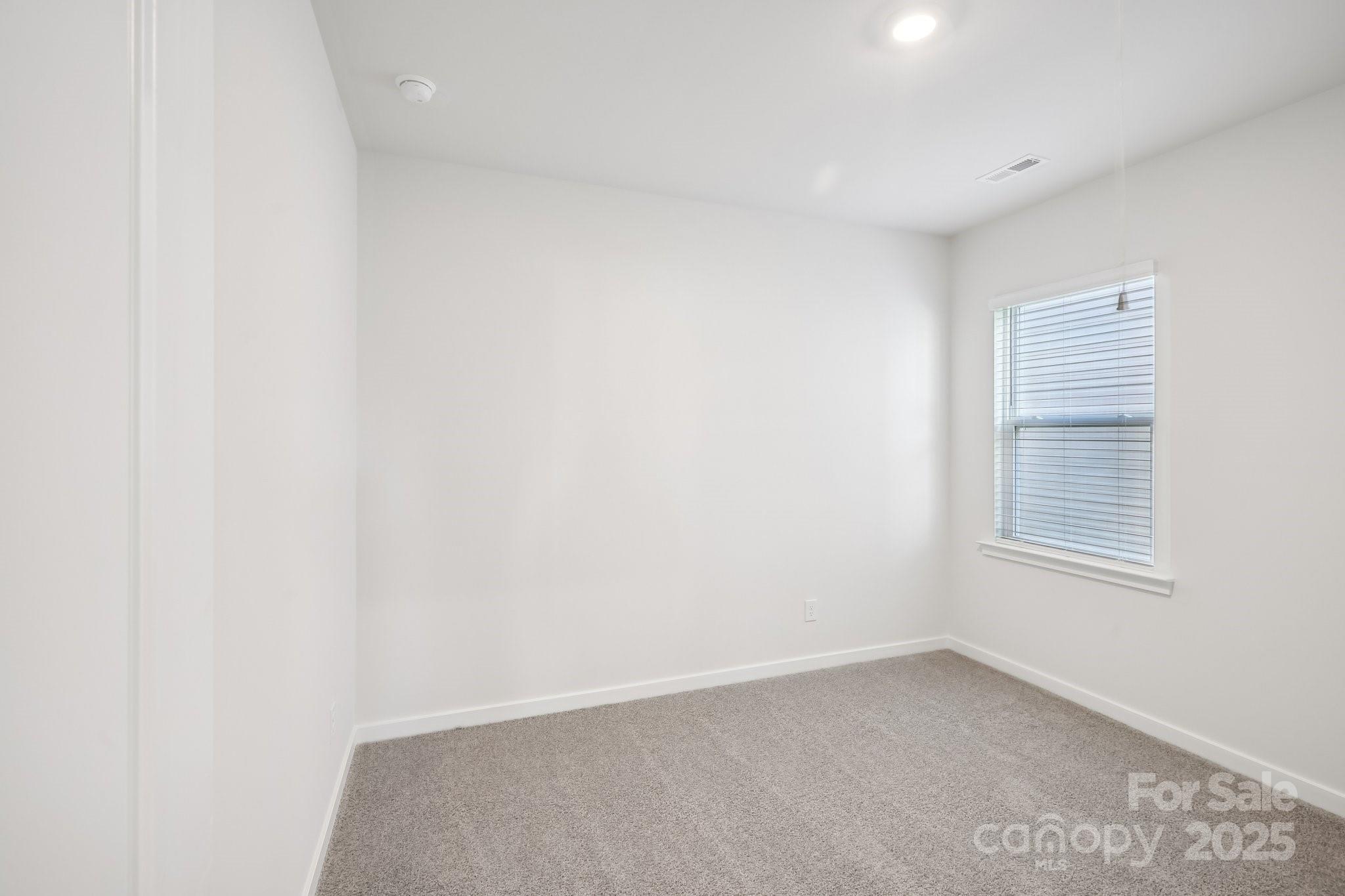 6613 Barcelona Way Property Photo 14