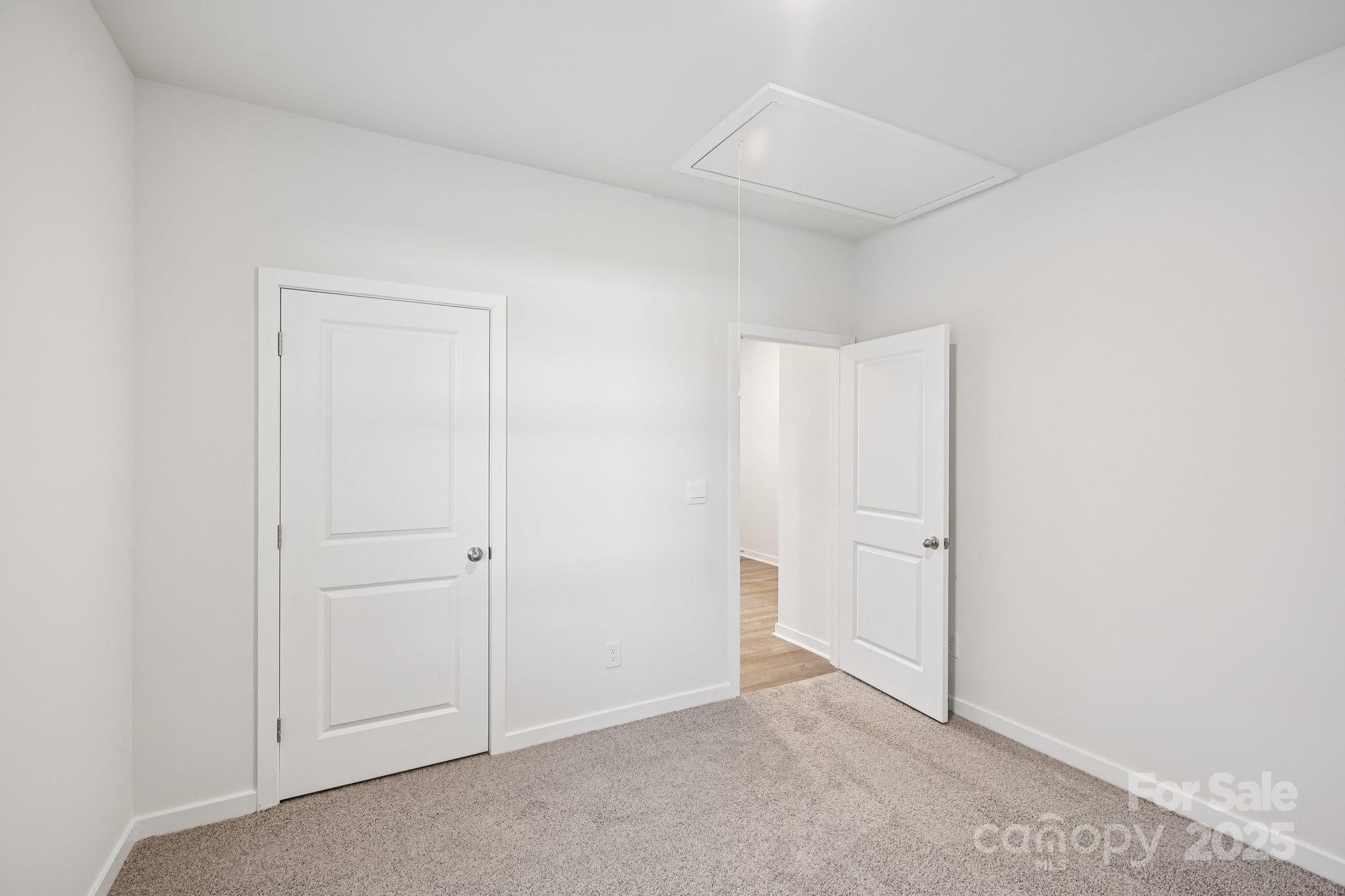 6613 Barcelona Way Property Photo 15