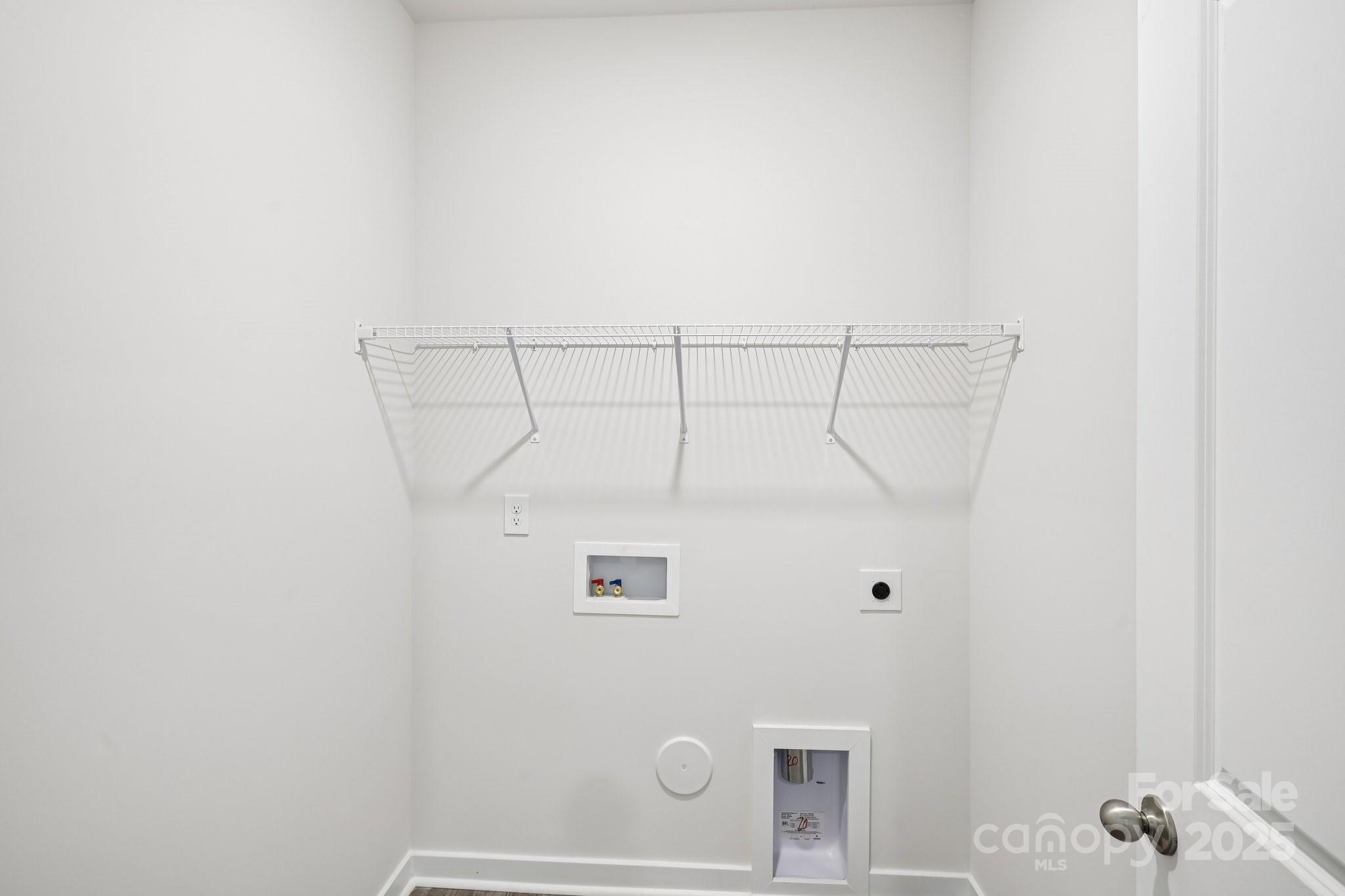 6613 Barcelona Way Property Photo 16