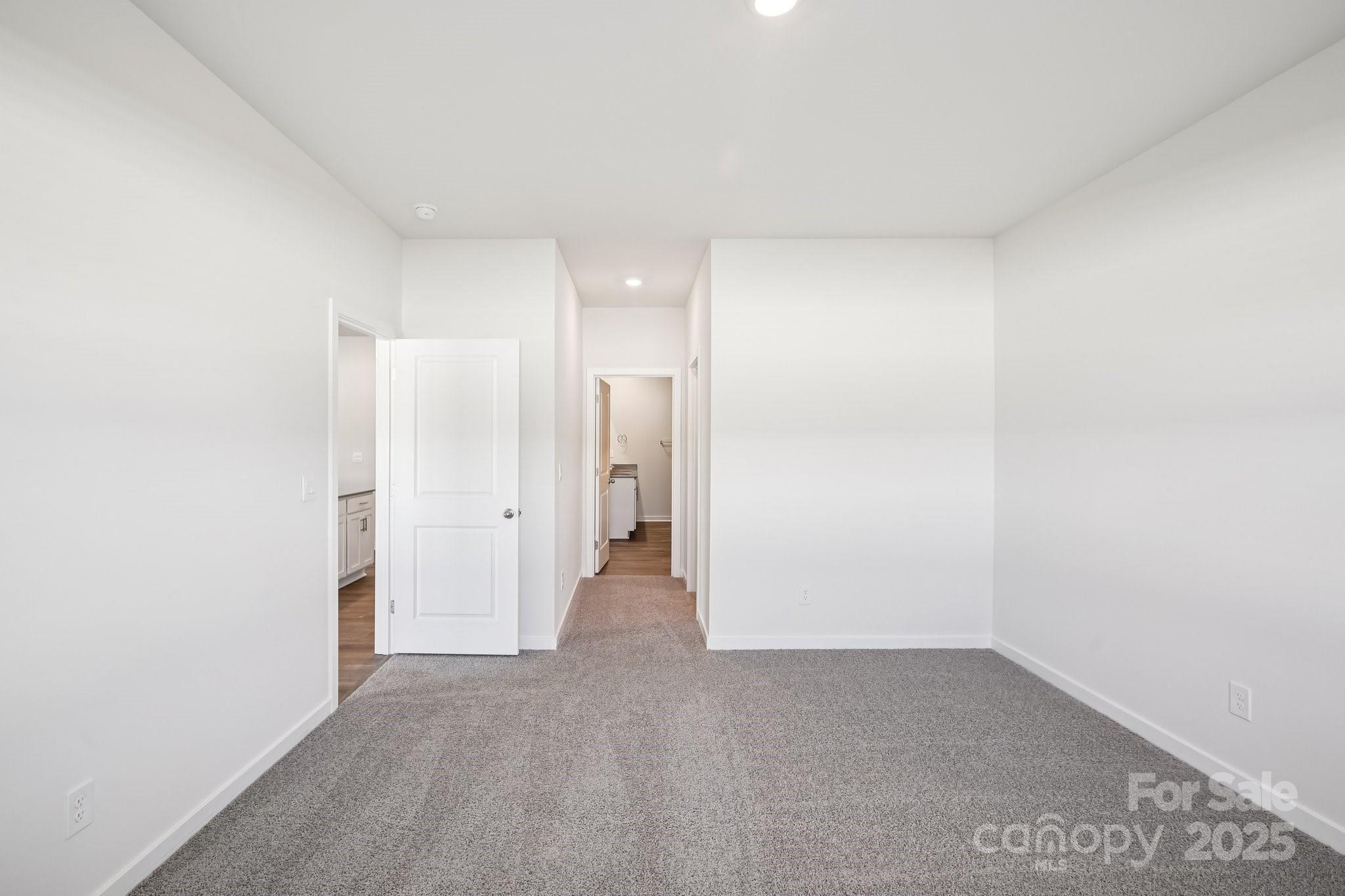 6613 Barcelona Way Property Photo 18