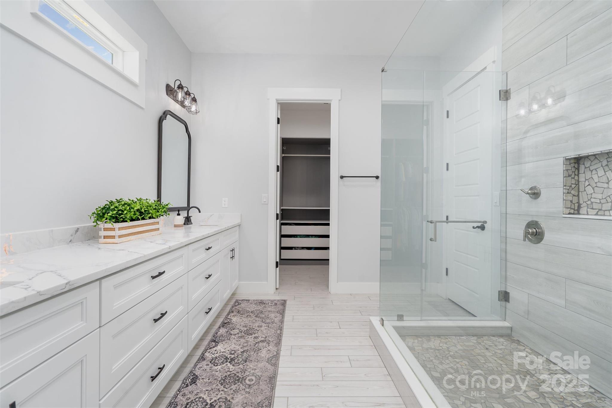 2645 Watts Avenue Property Photo 18