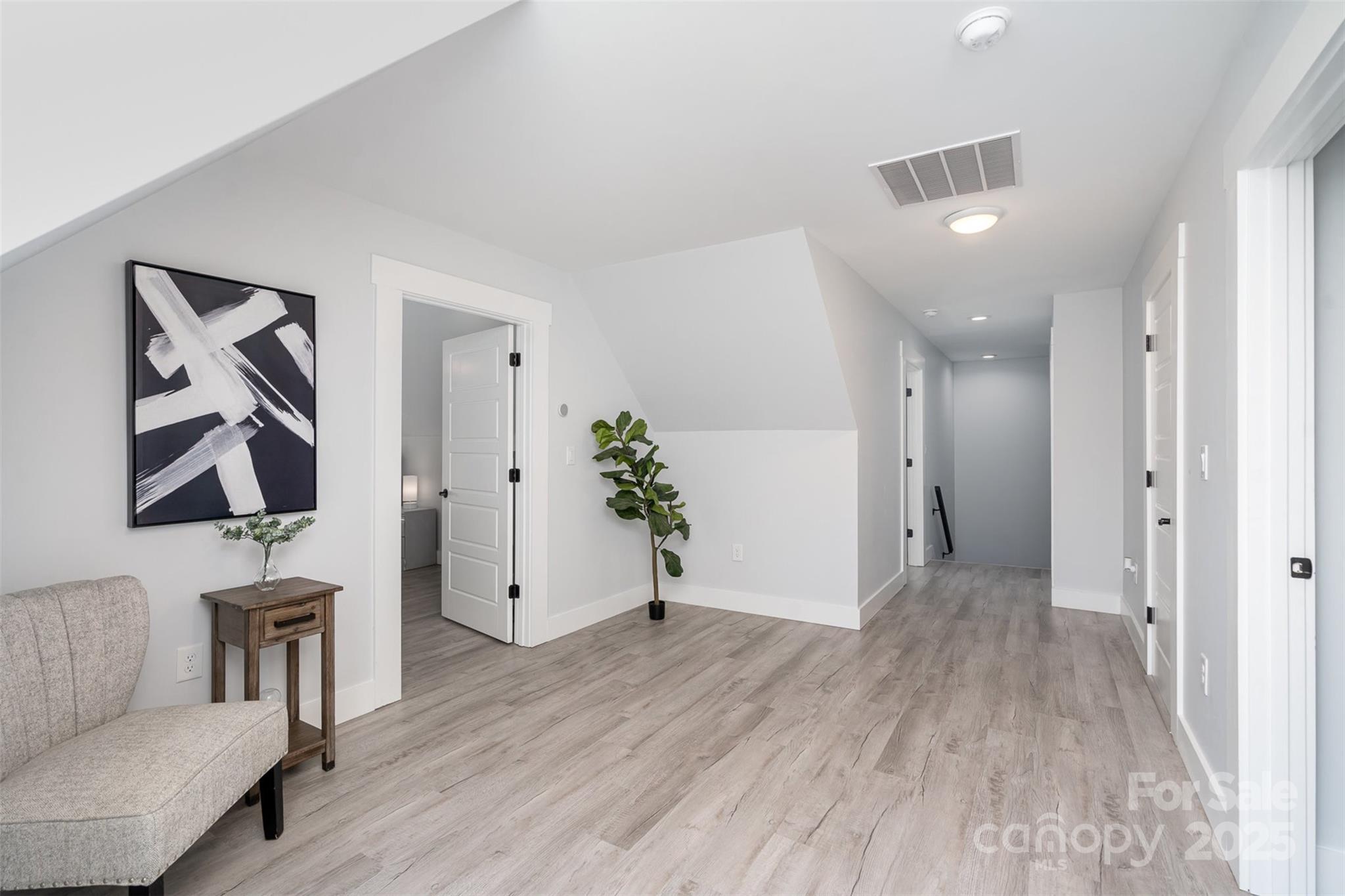 2645 Watts Avenue Property Photo 25