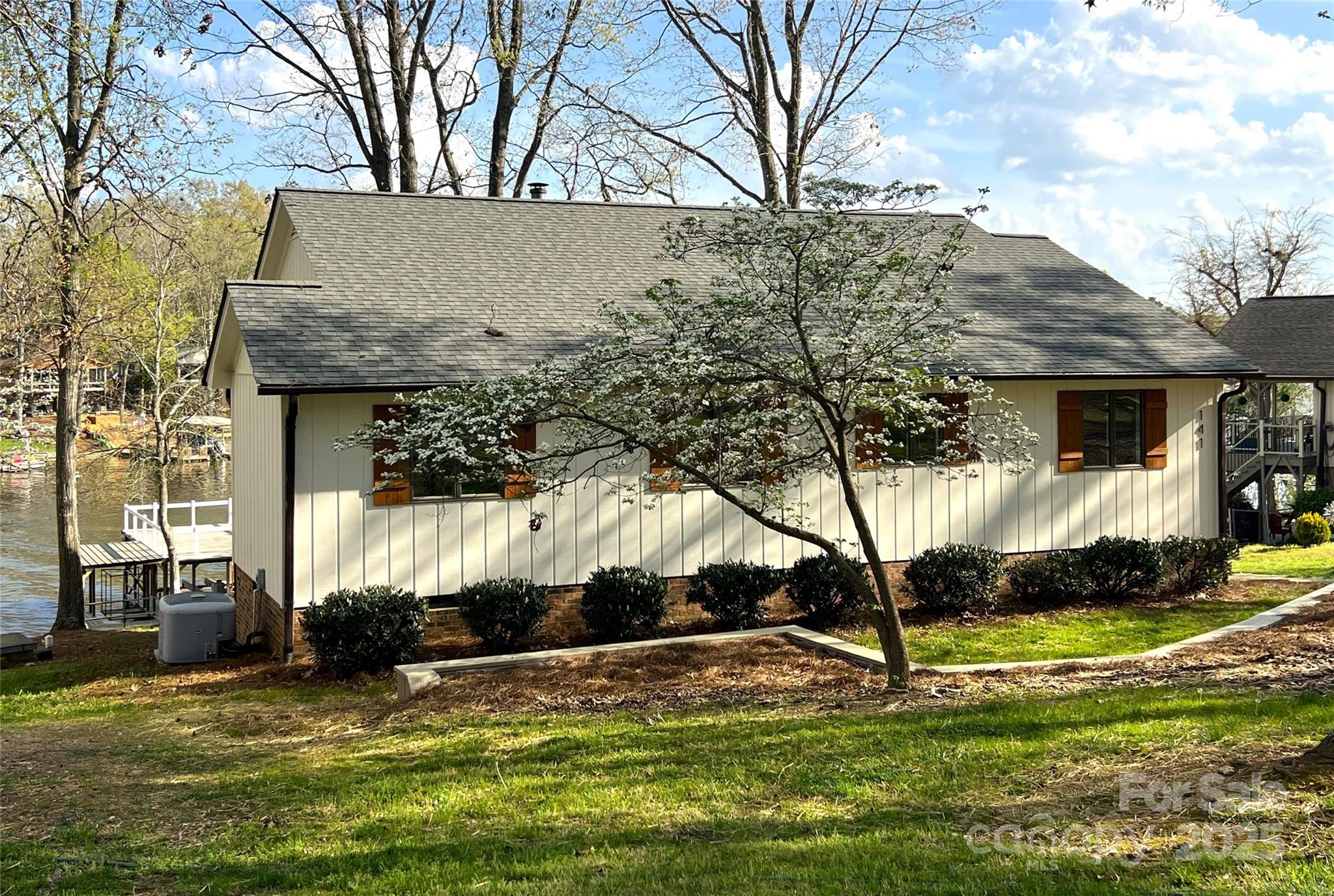 141 Sunrise Point Property Photo