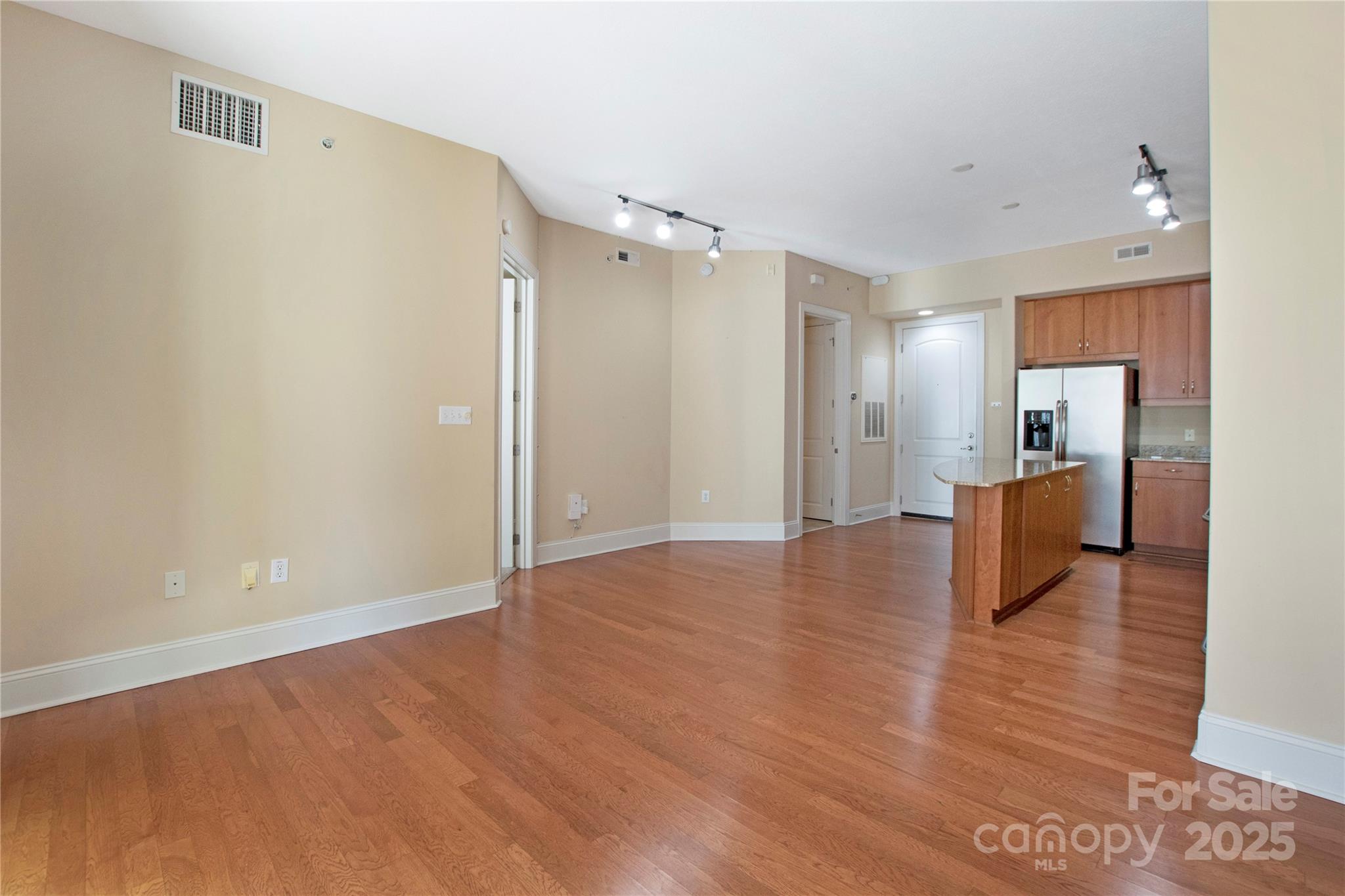 4620 Piedmont Row Drive 601d Property Photo 6