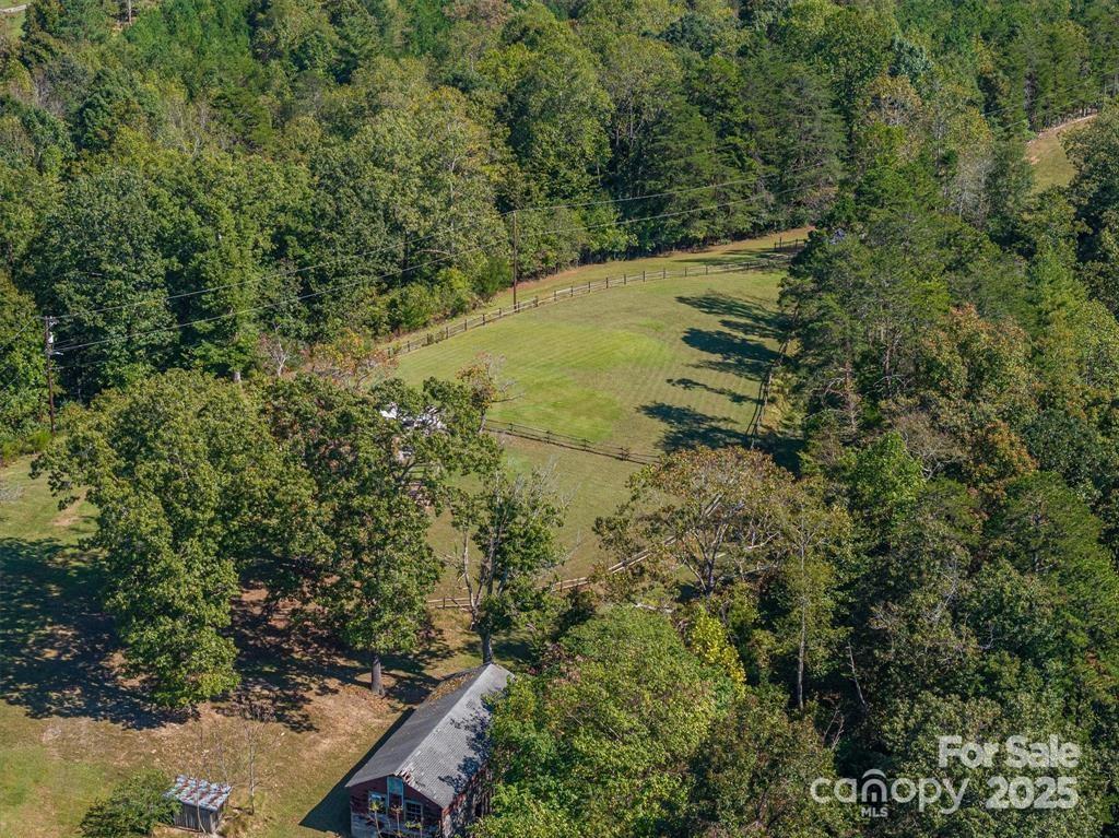 342 6th Street Drive Property Photo 12