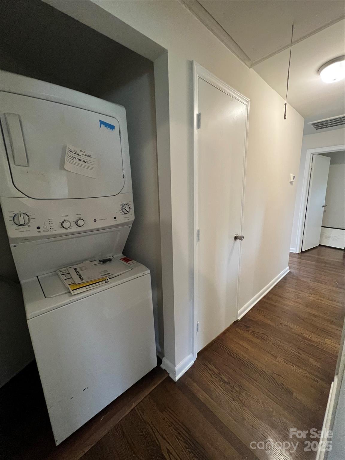 304 Westside Drive Property Photo 10