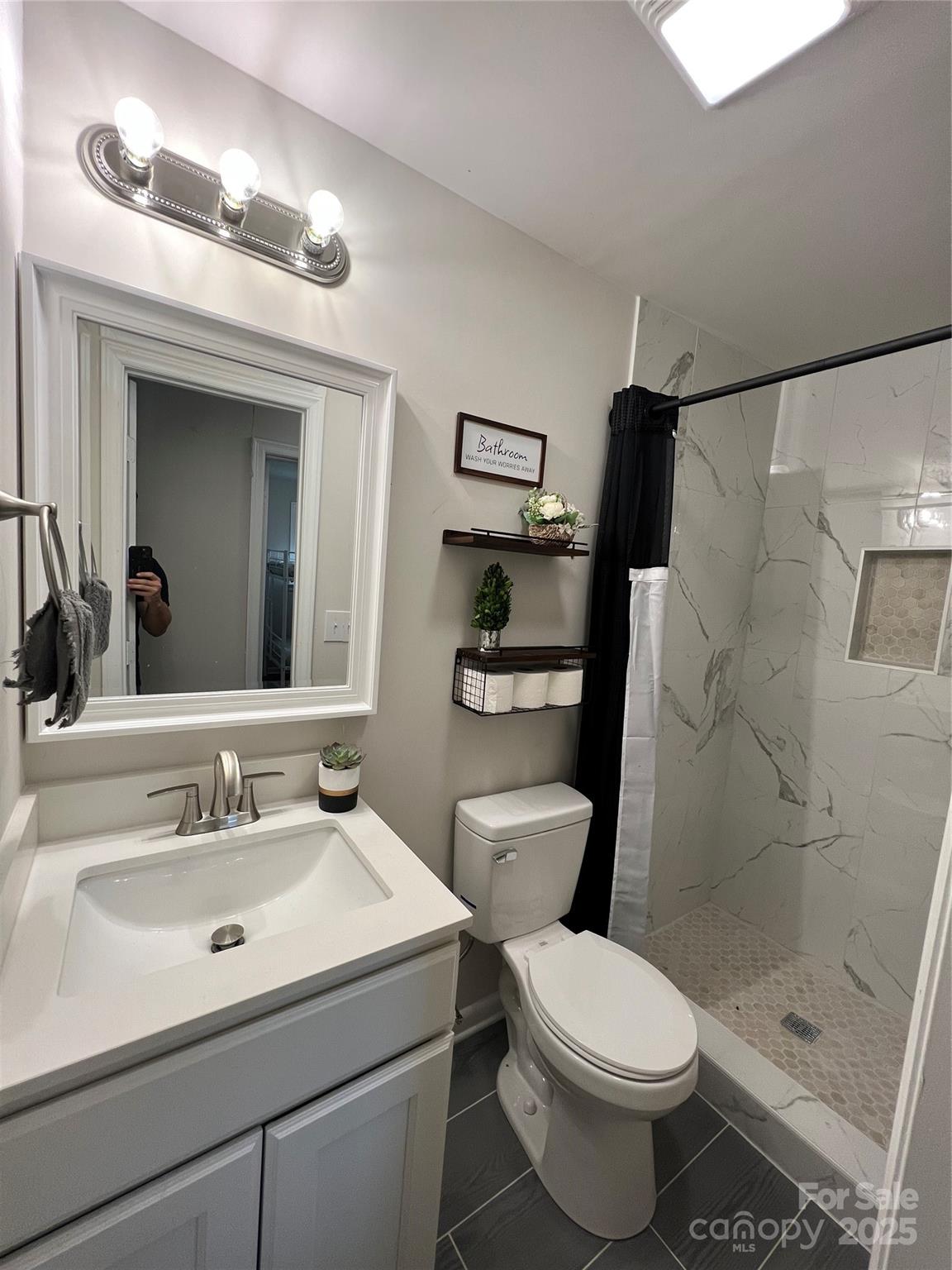 304 Westside Drive Property Photo 11