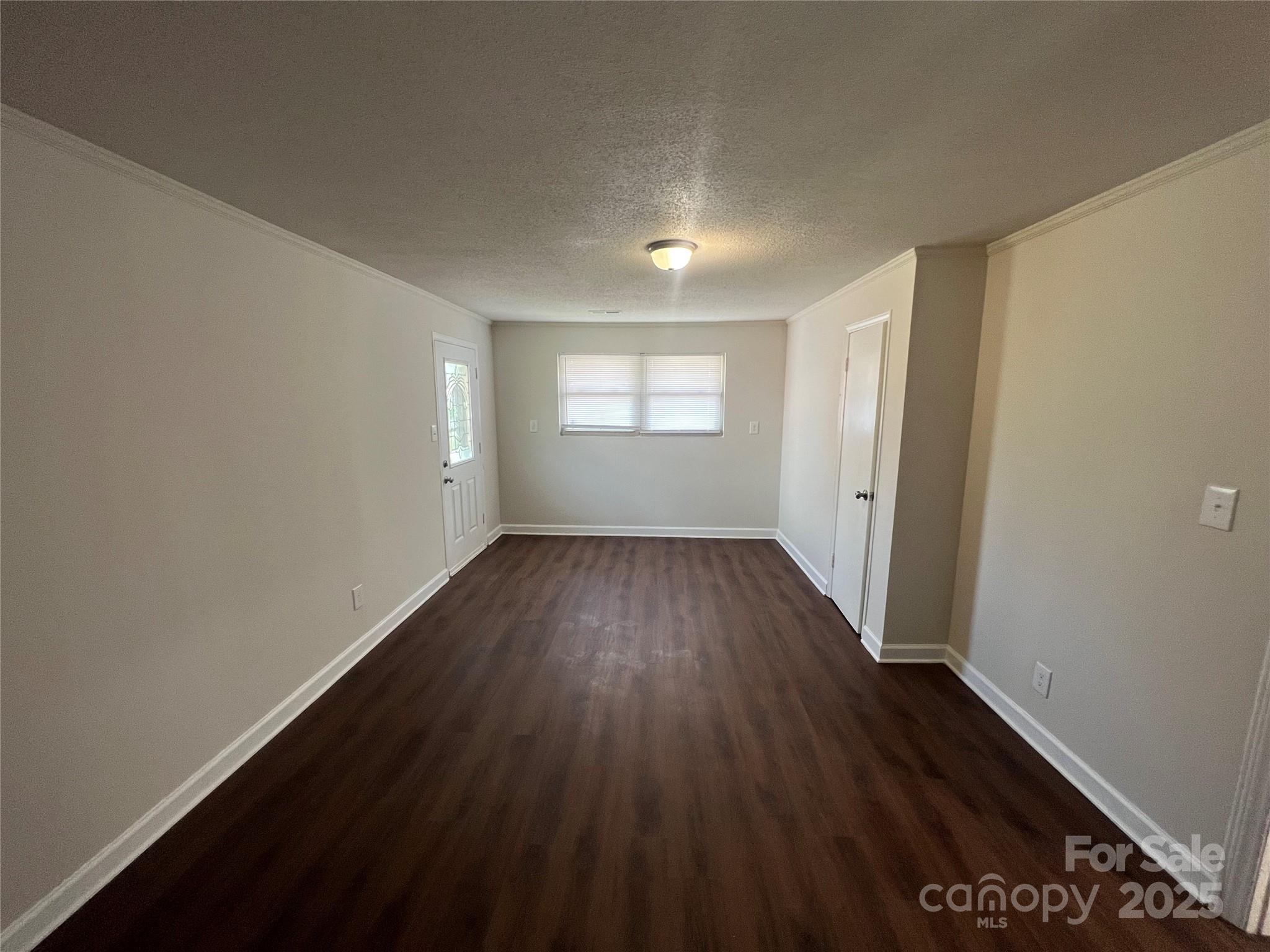 304 Westside Drive Property Photo 13