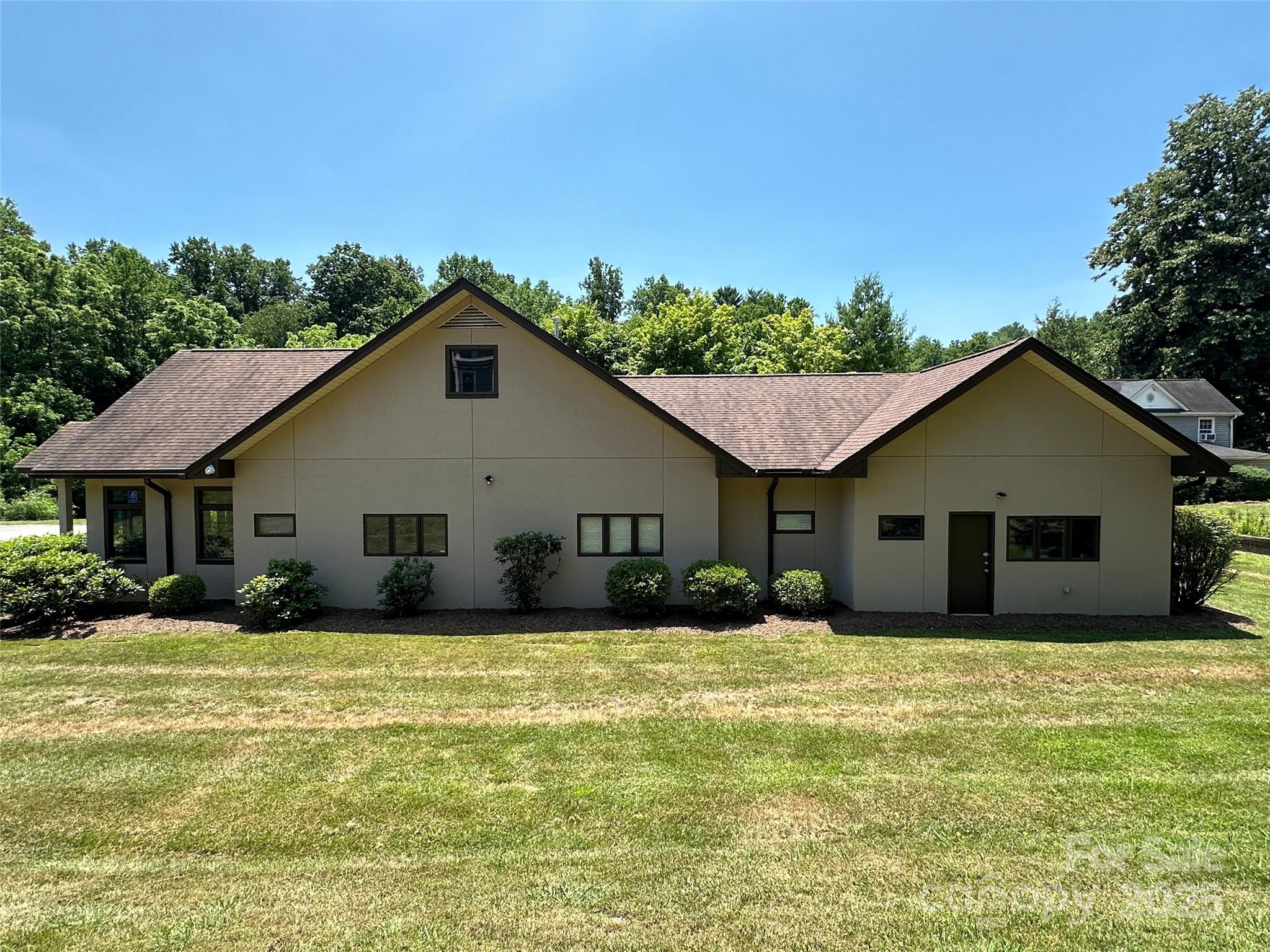 1708 & 1710 Old Haywood Road Property Photo 12