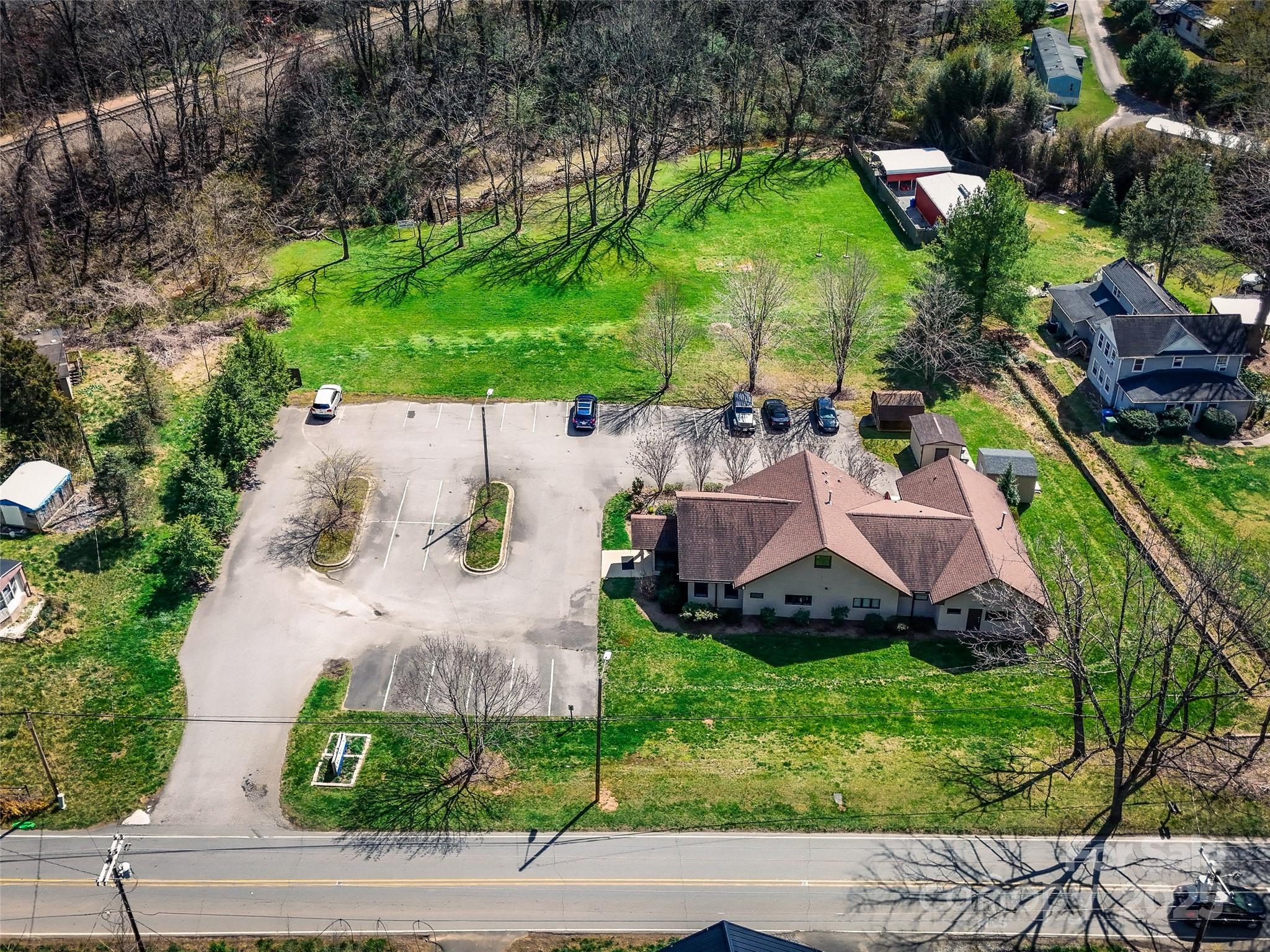 1708 & 1710 Old Haywood Road Property Photo 25