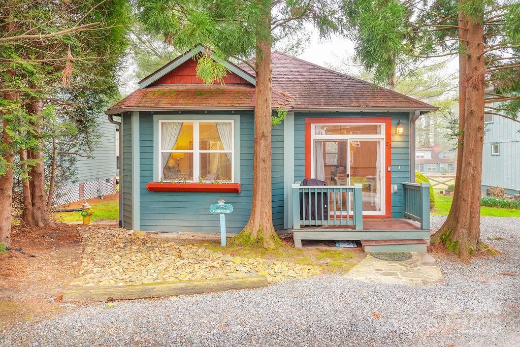 23 Waterlily Drive Property Photo