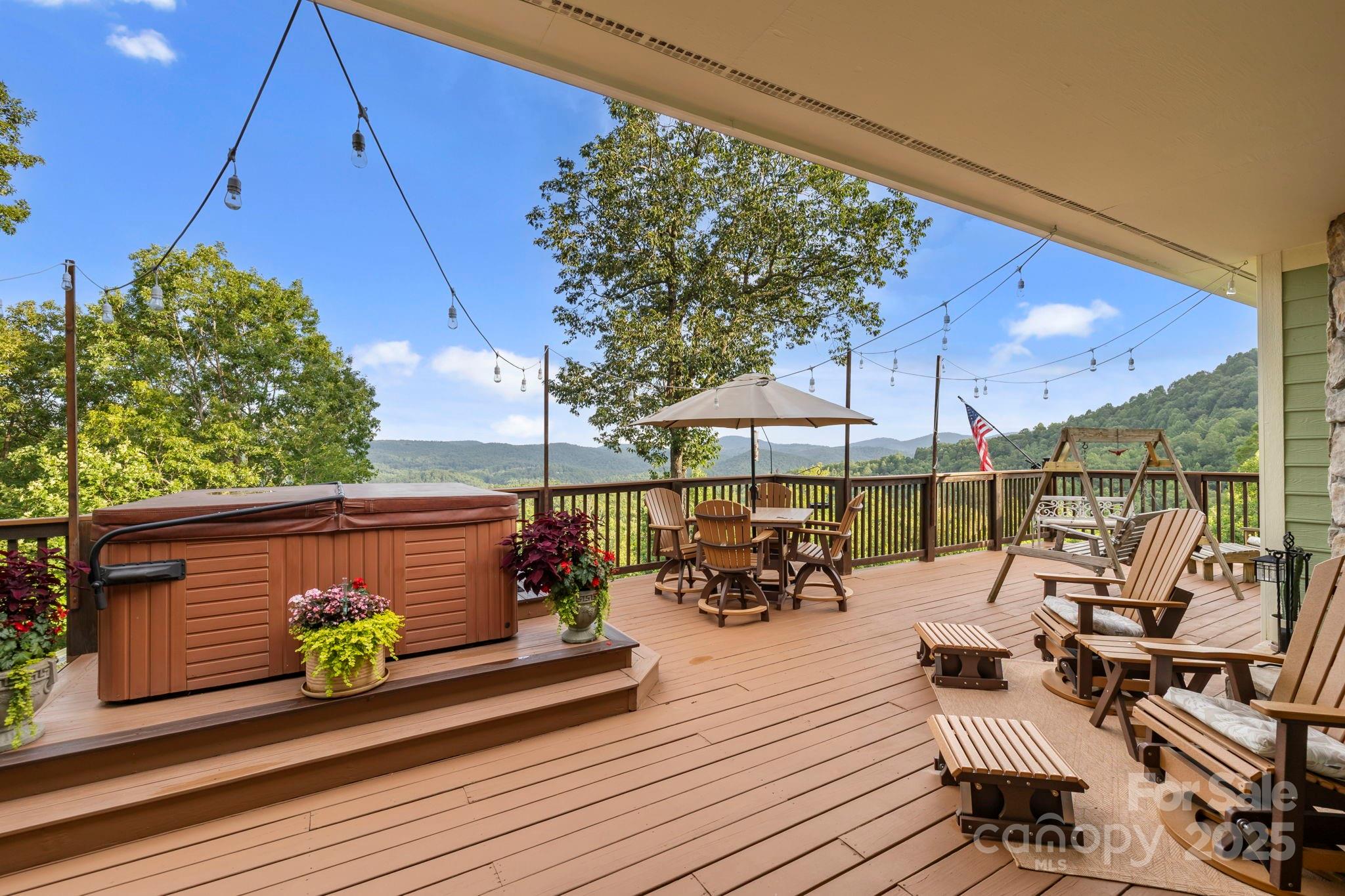 288 Hawks Point Drive Property Photo 1