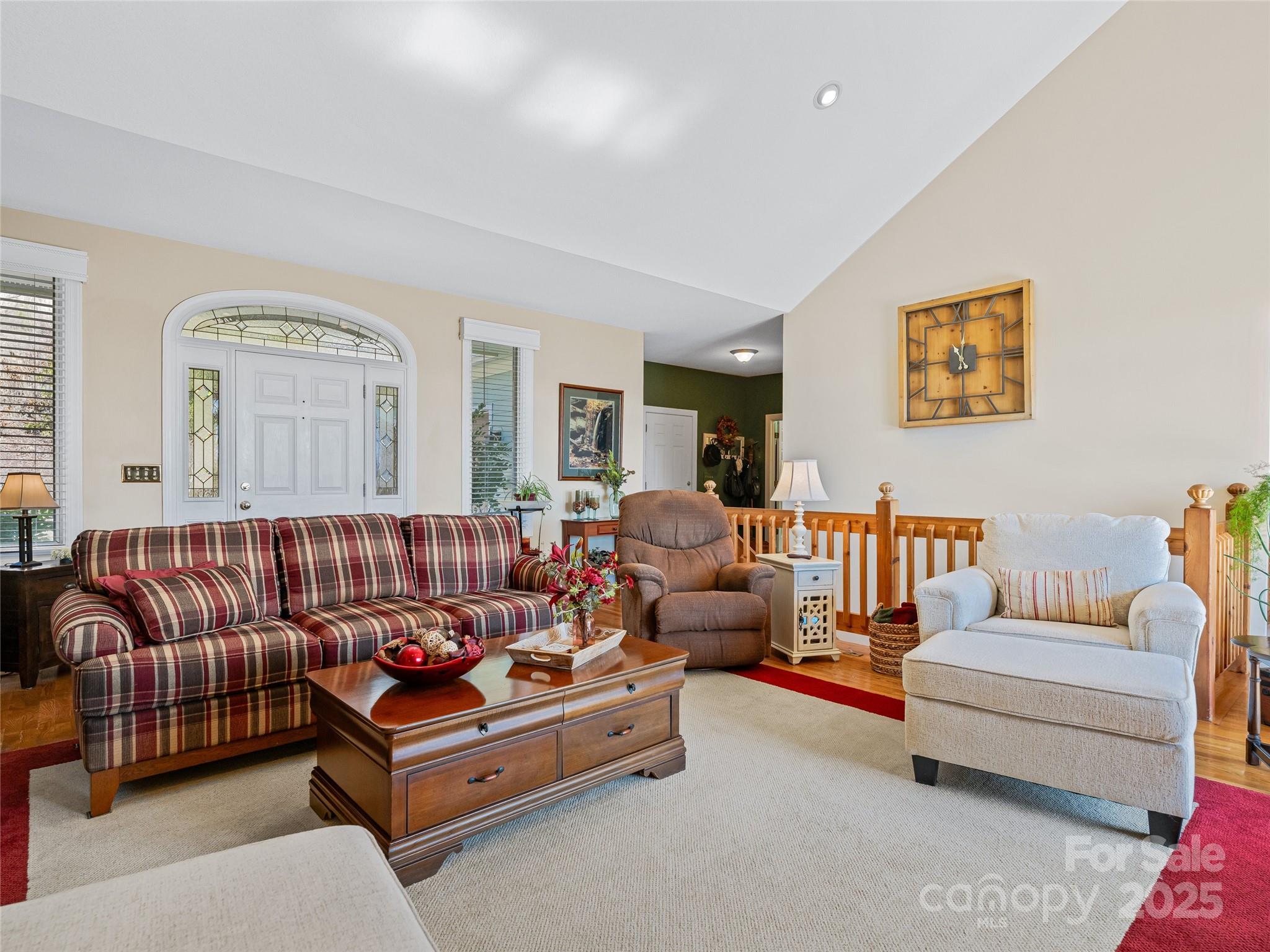 288 Hawks Point Drive Property Photo 5