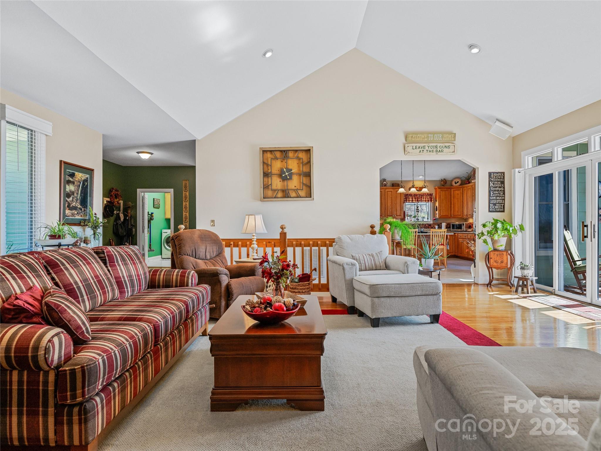 288 Hawks Point Drive Property Photo 6