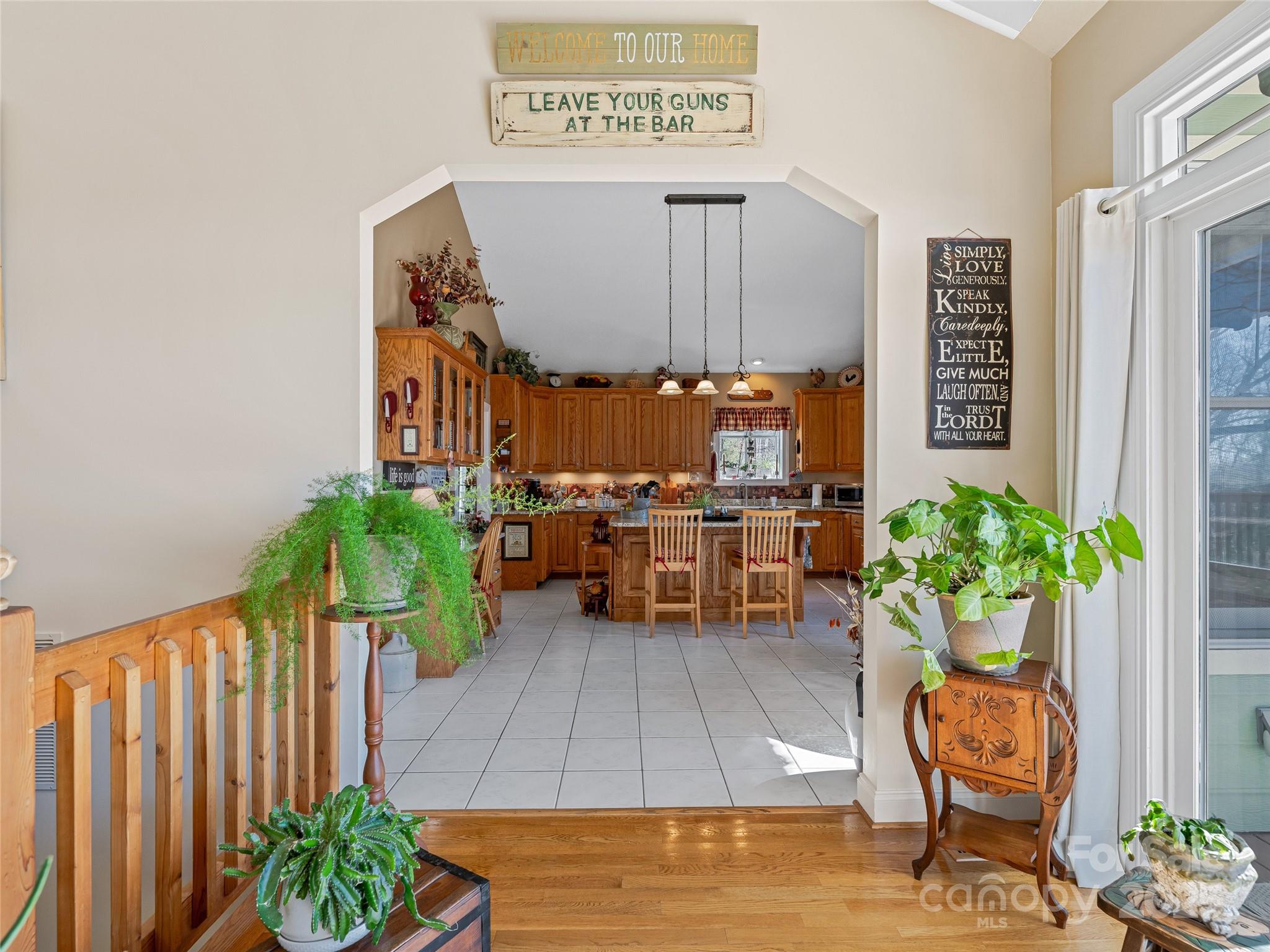 288 Hawks Point Drive Property Photo 8