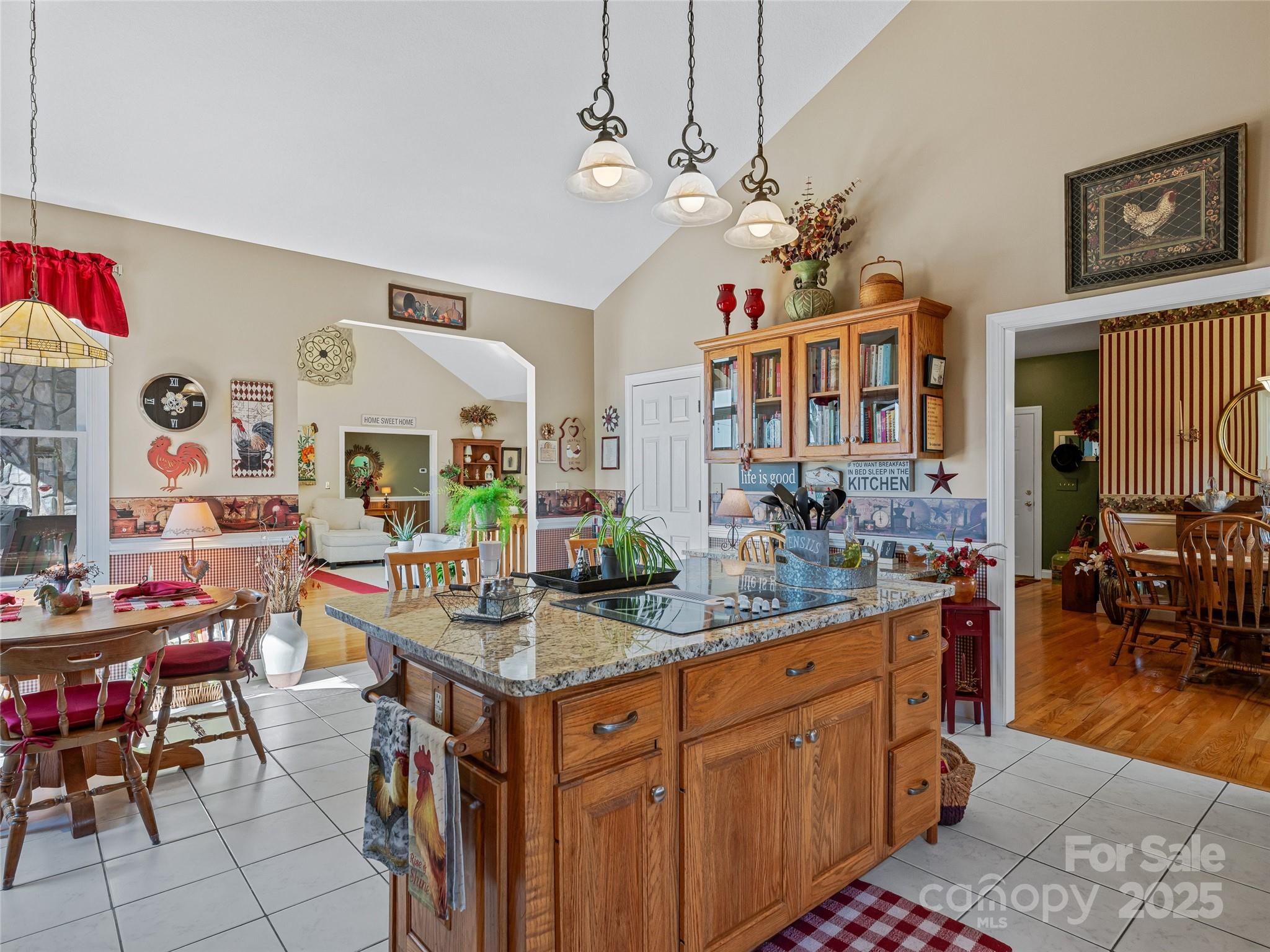 288 Hawks Point Drive Property Photo 11