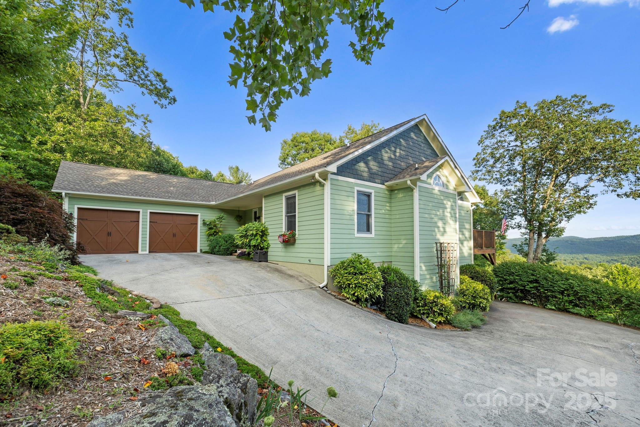 288 Hawks Point Drive Property Photo 41