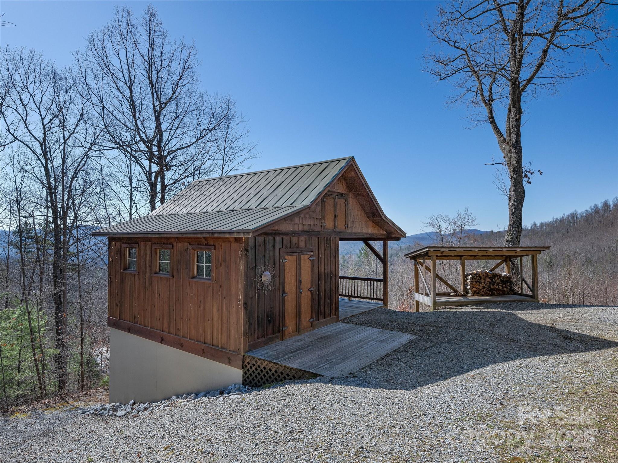 288 Hawks Point Drive Property Photo 47