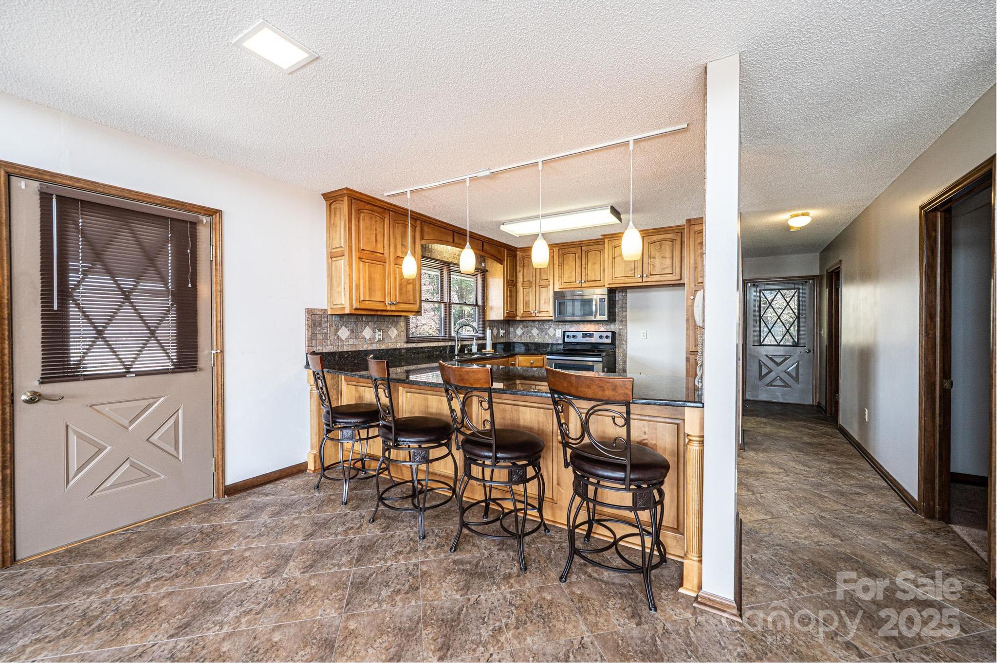 6133 Clearwater Road Property Photo 6