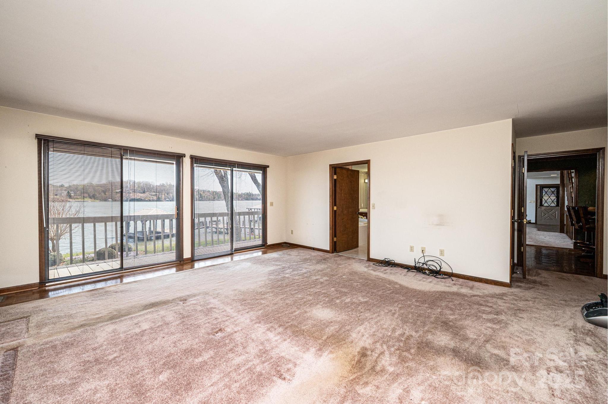 6133 Clearwater Road Property Photo 12