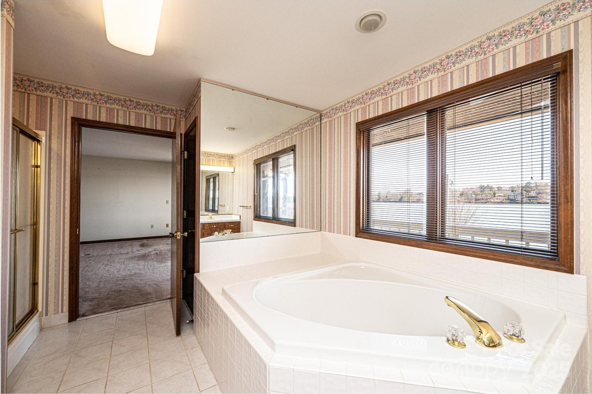 6133 Clearwater Road Property Photo 14