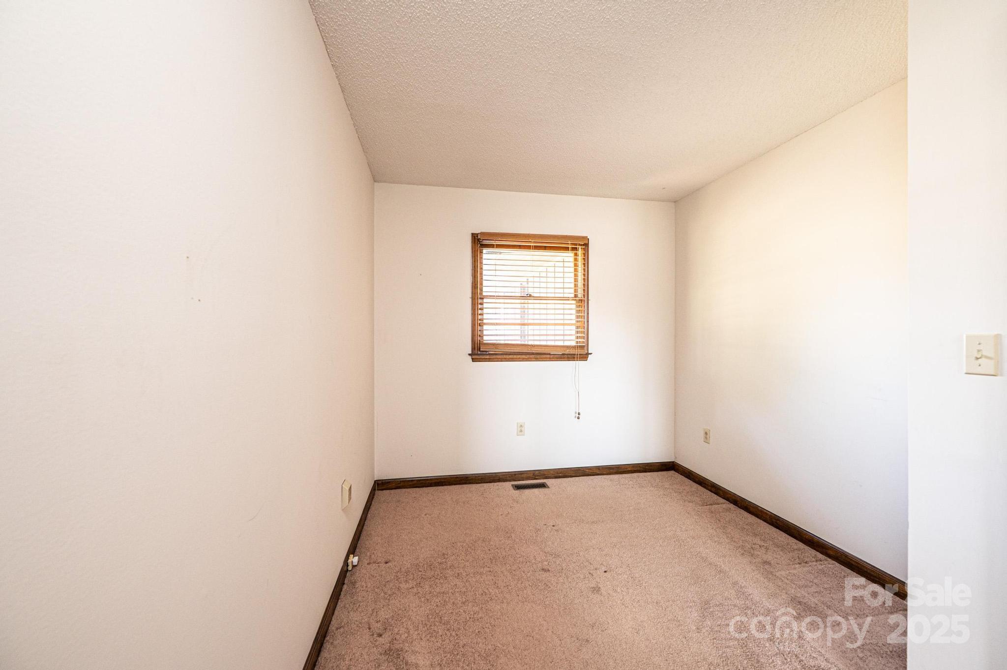 6133 Clearwater Road Property Photo 18