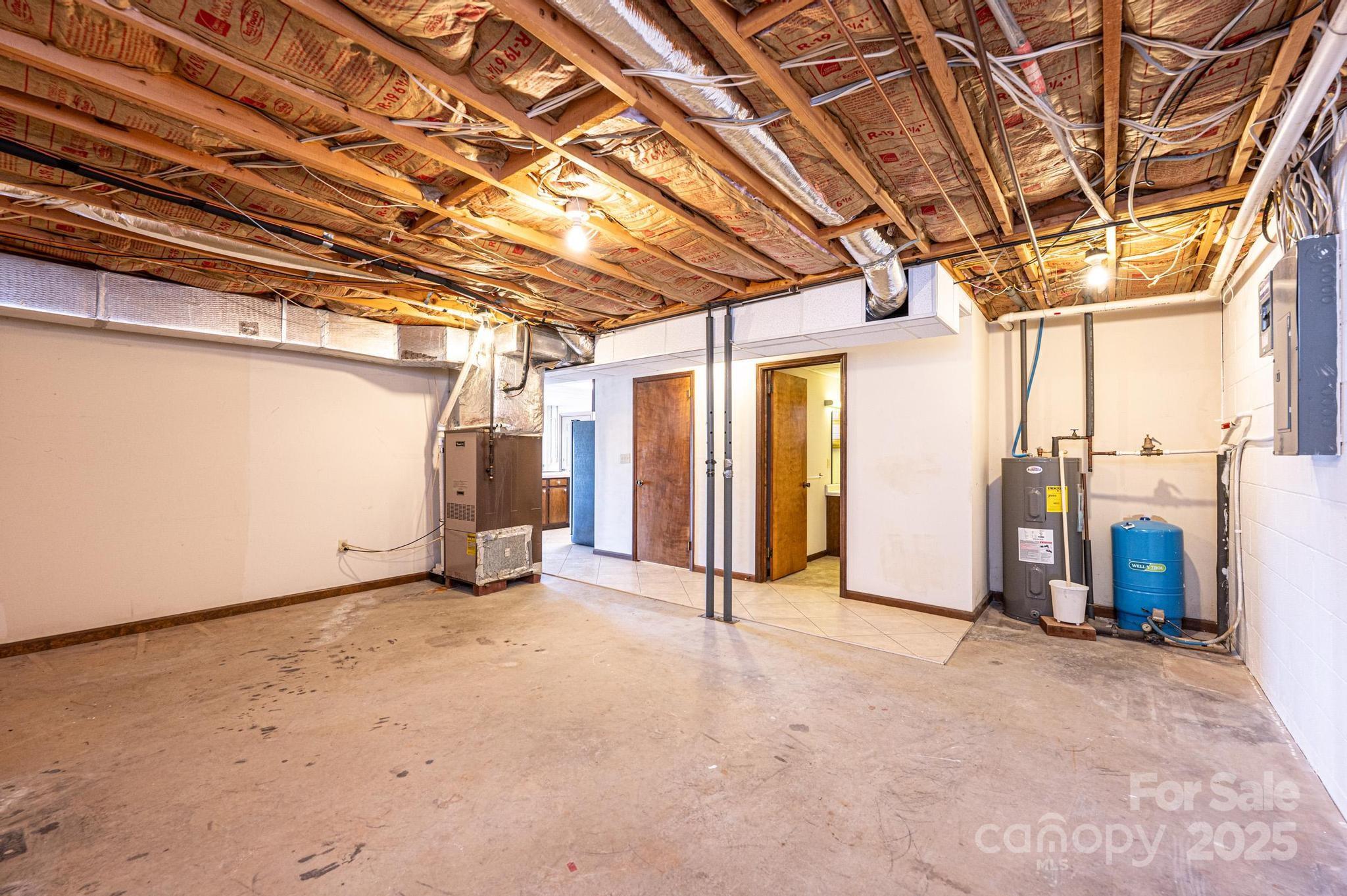 6133 Clearwater Road Property Photo 28