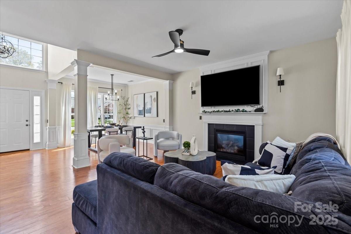 6645 Allness Glen Lane Property Photo 12