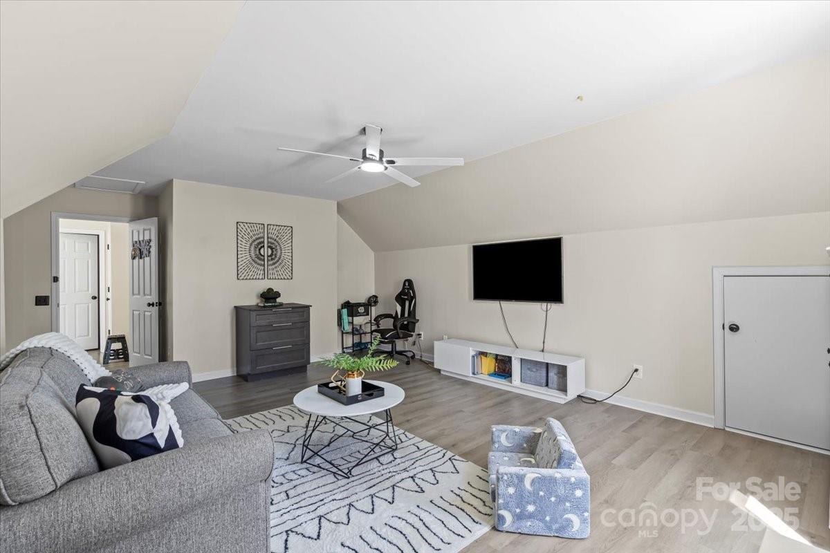 6645 Allness Glen Lane Property Photo 26