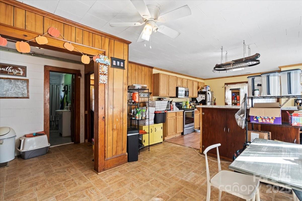 324 Harmon Street Property Photo 9