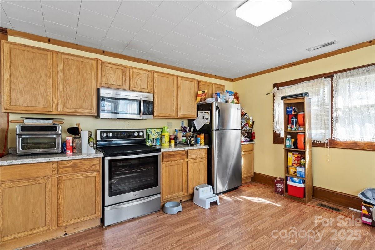 324 Harmon Street Property Photo 11