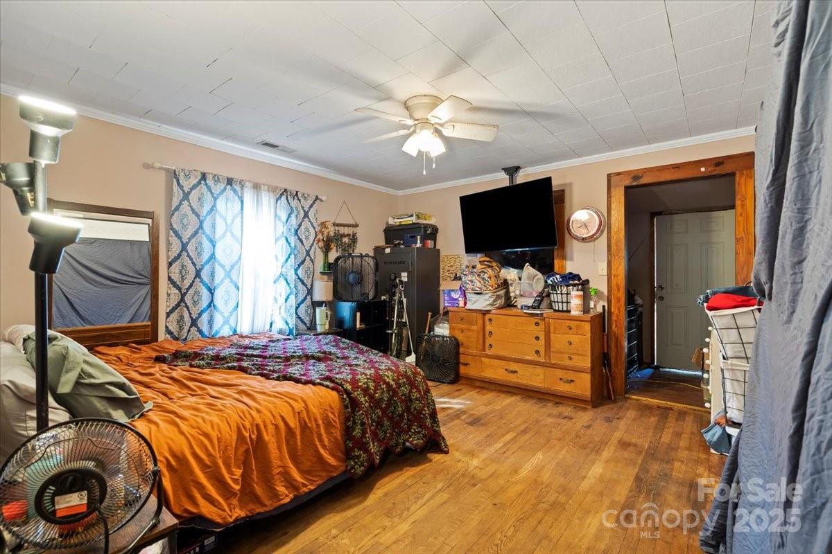 324 Harmon Street Property Photo 16