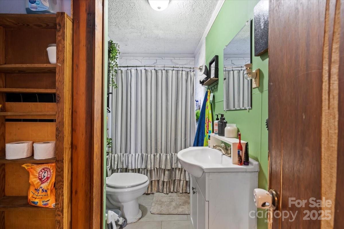 324 Harmon Street Property Photo 18