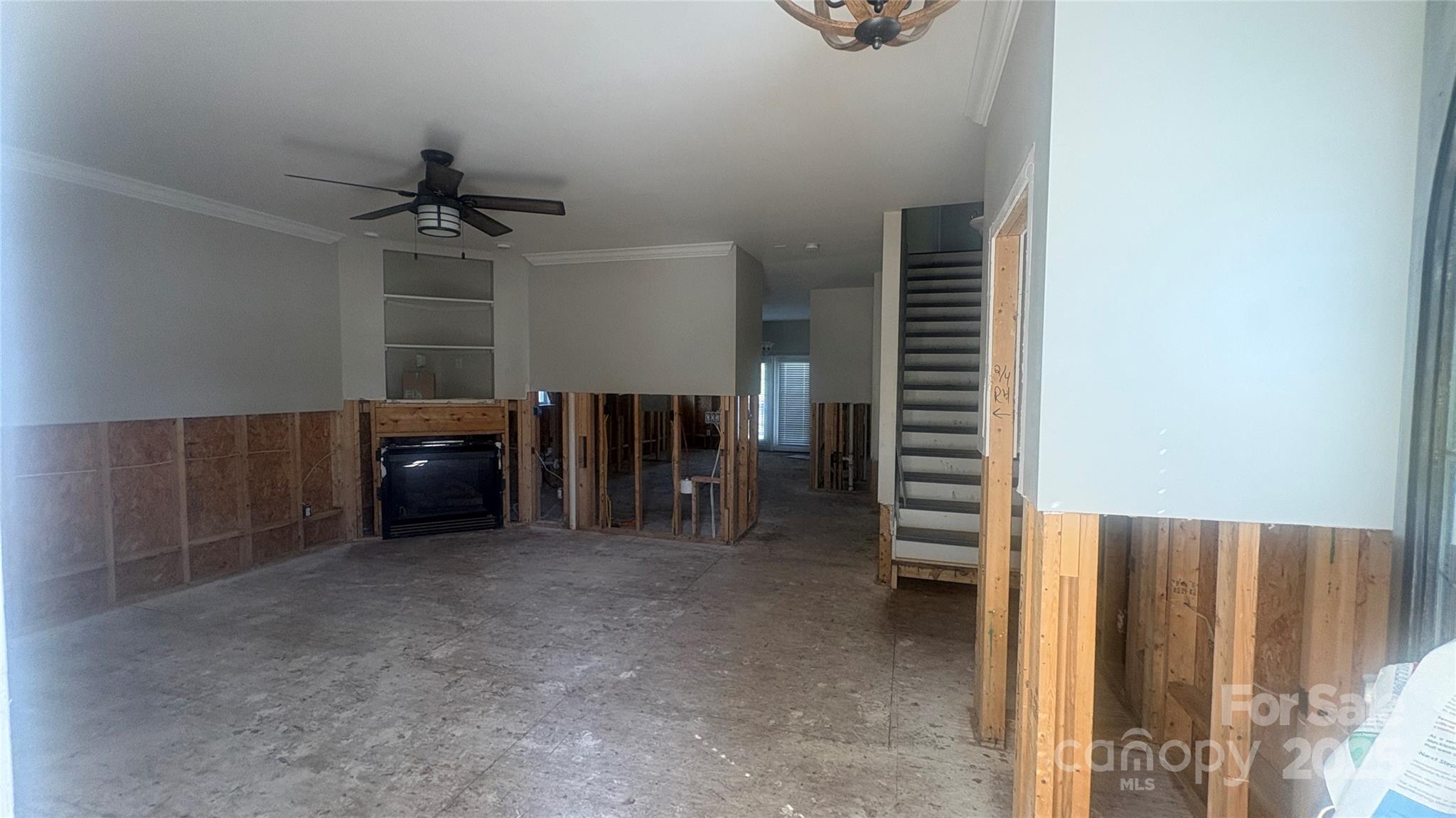 1134 Riverside Drive Property Photo 6