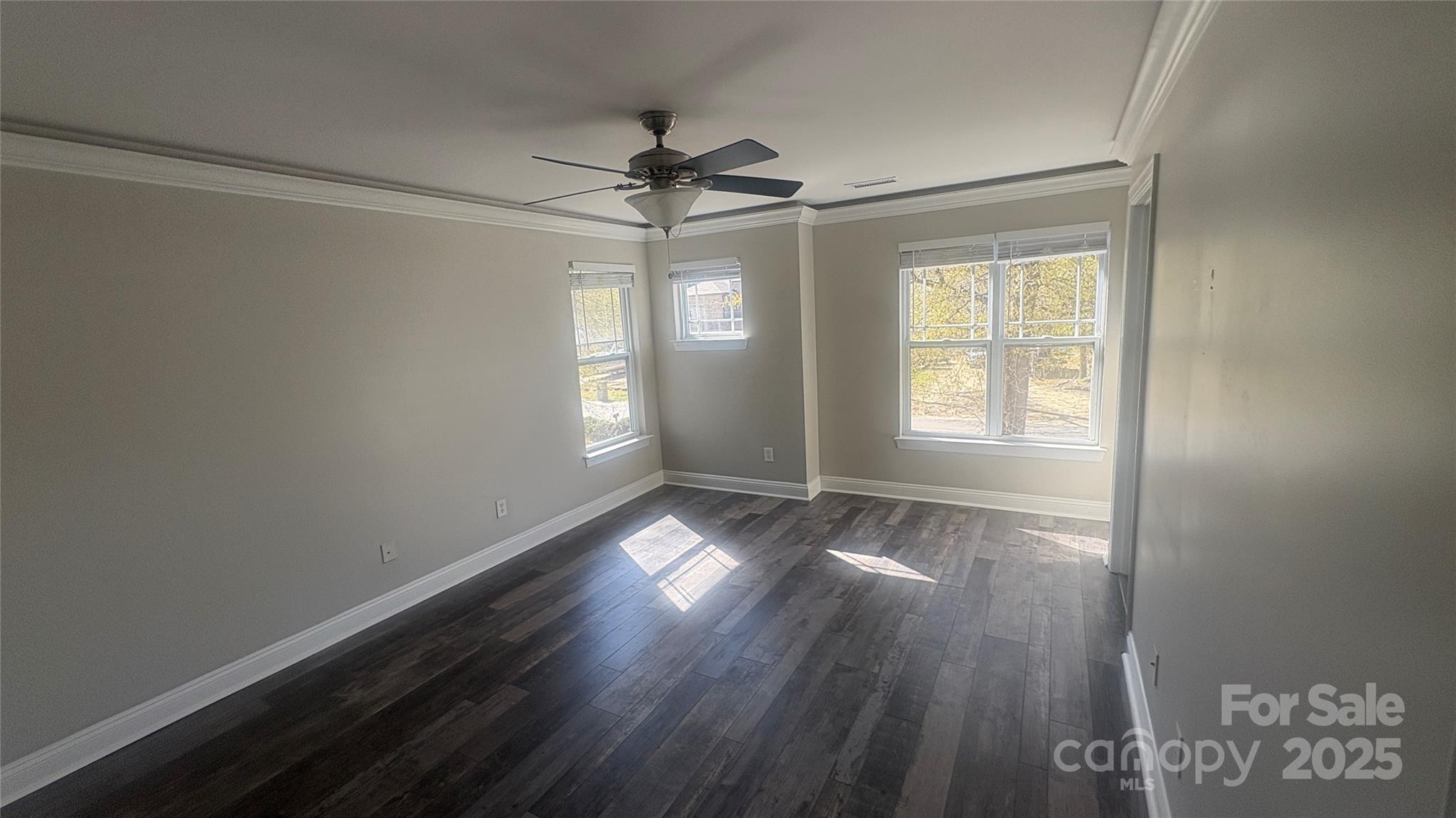 1134 Riverside Drive Property Photo 14