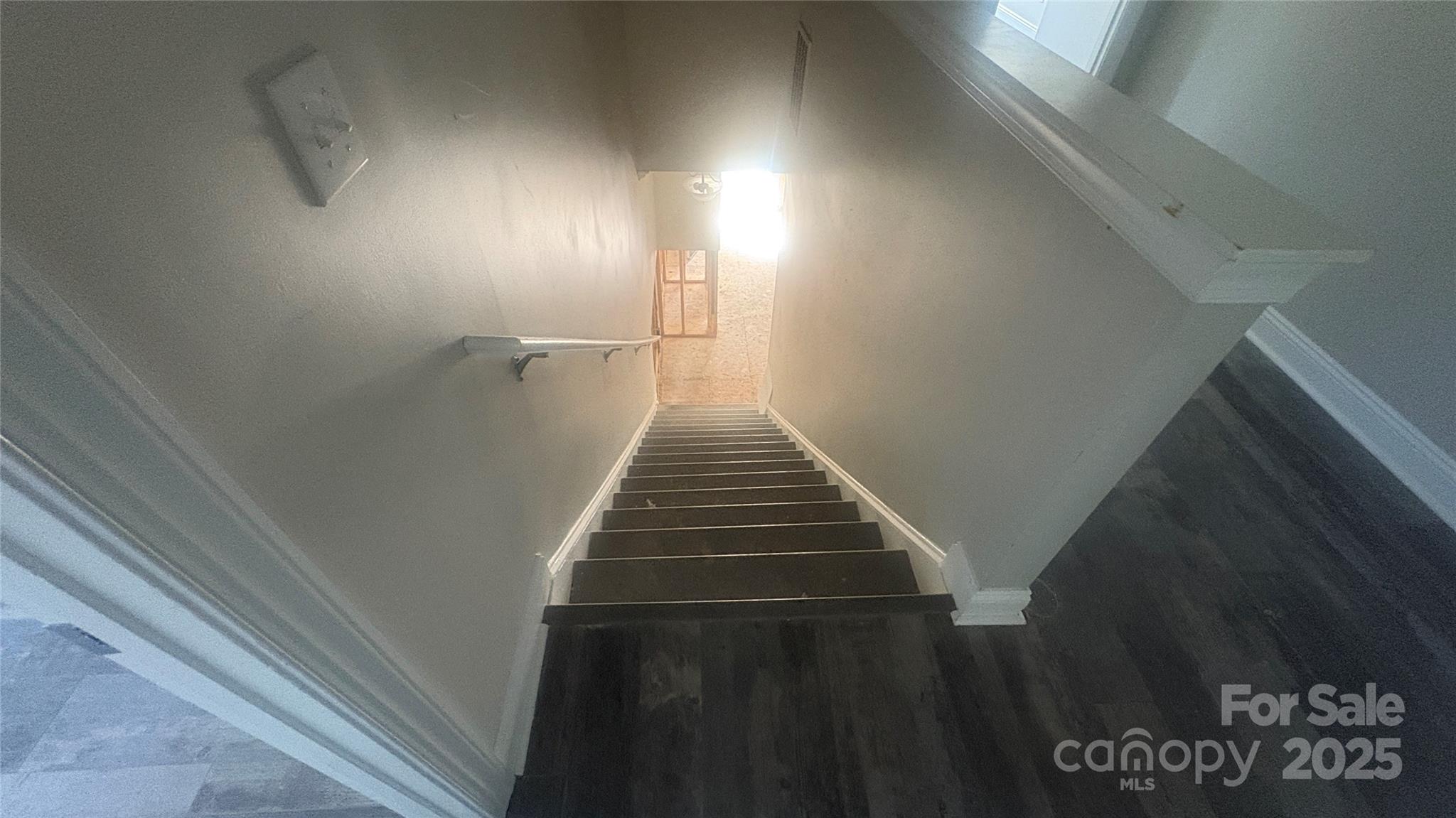 1134 Riverside Drive Property Photo 18