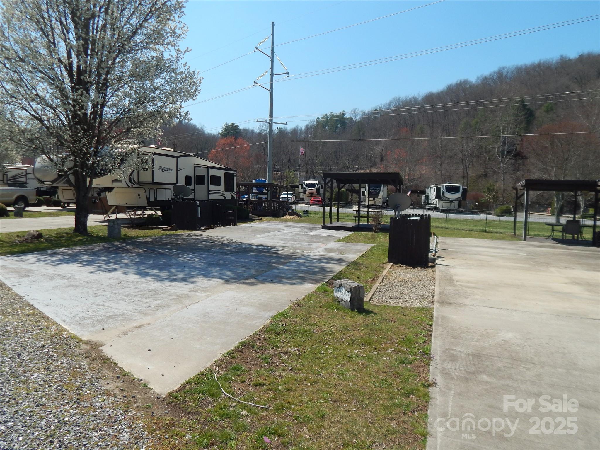 50 Timber Leaf Drive 8 Property Photo