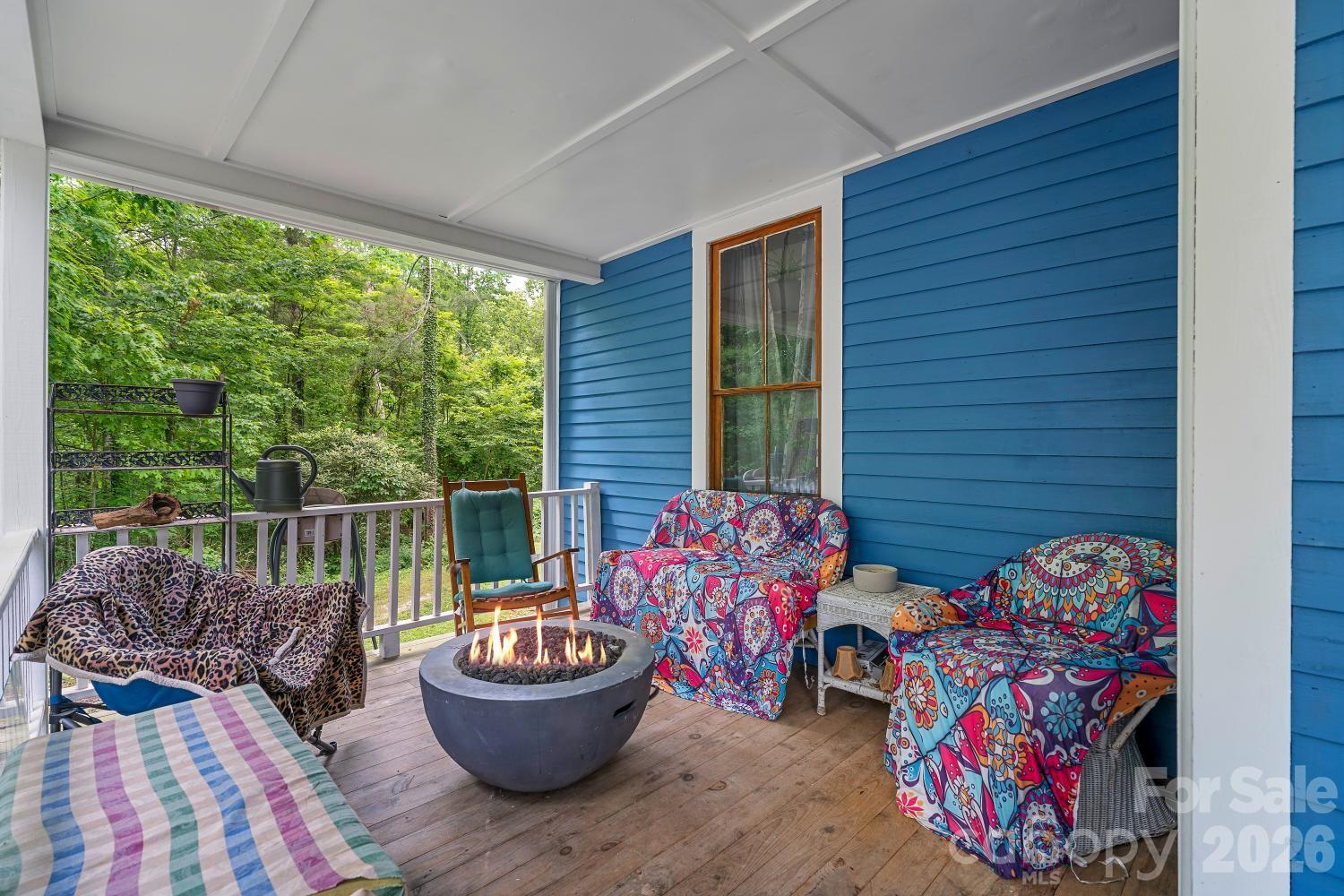 305 Ficker Circle Property Photo 5