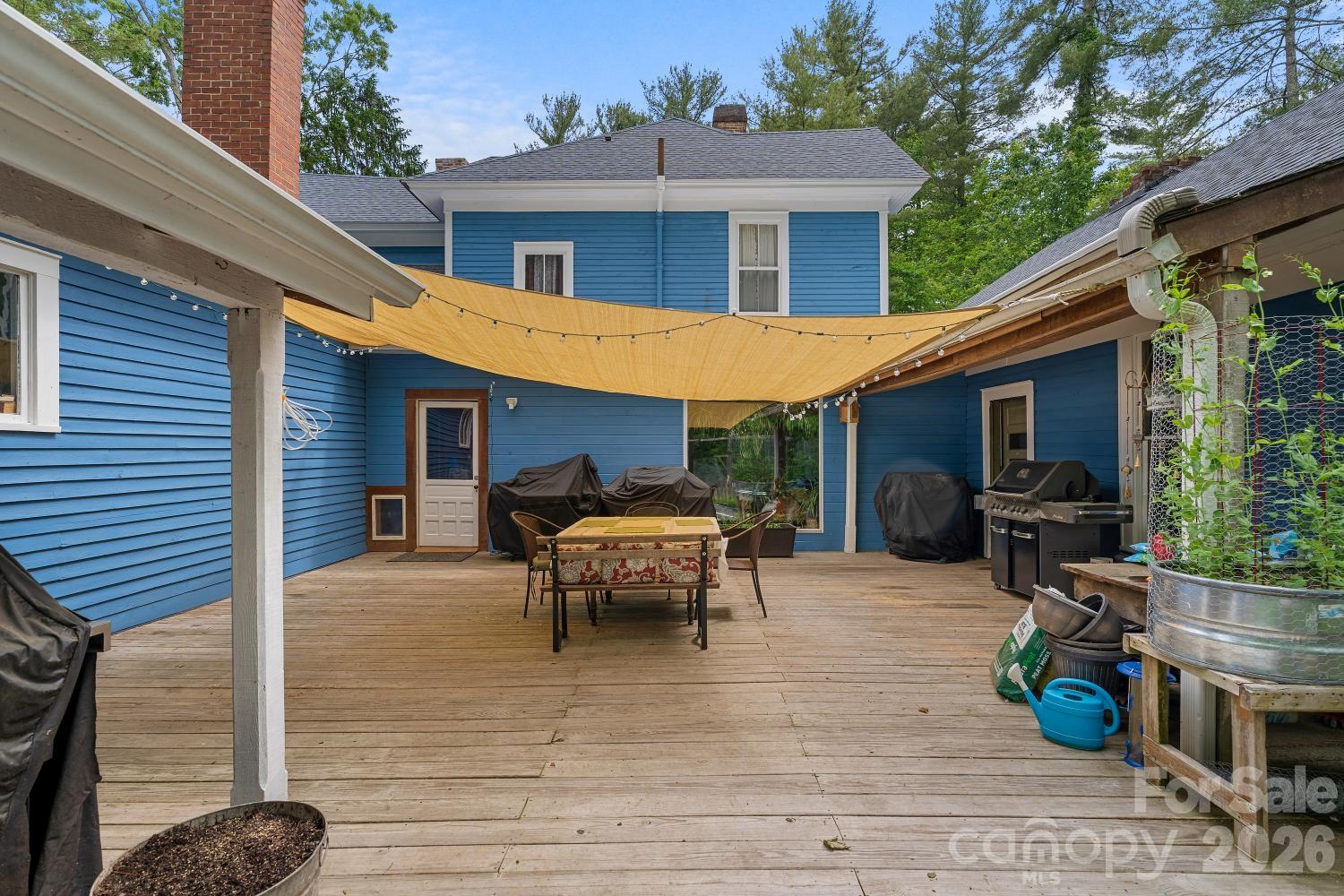 305 Ficker Circle Property Photo 16