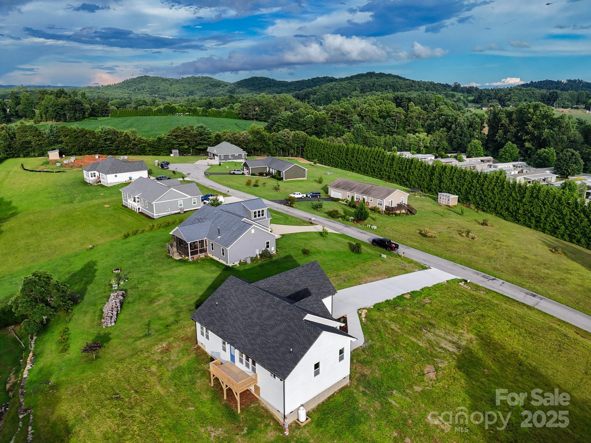 73 Montchannin Heights Property Photo 8