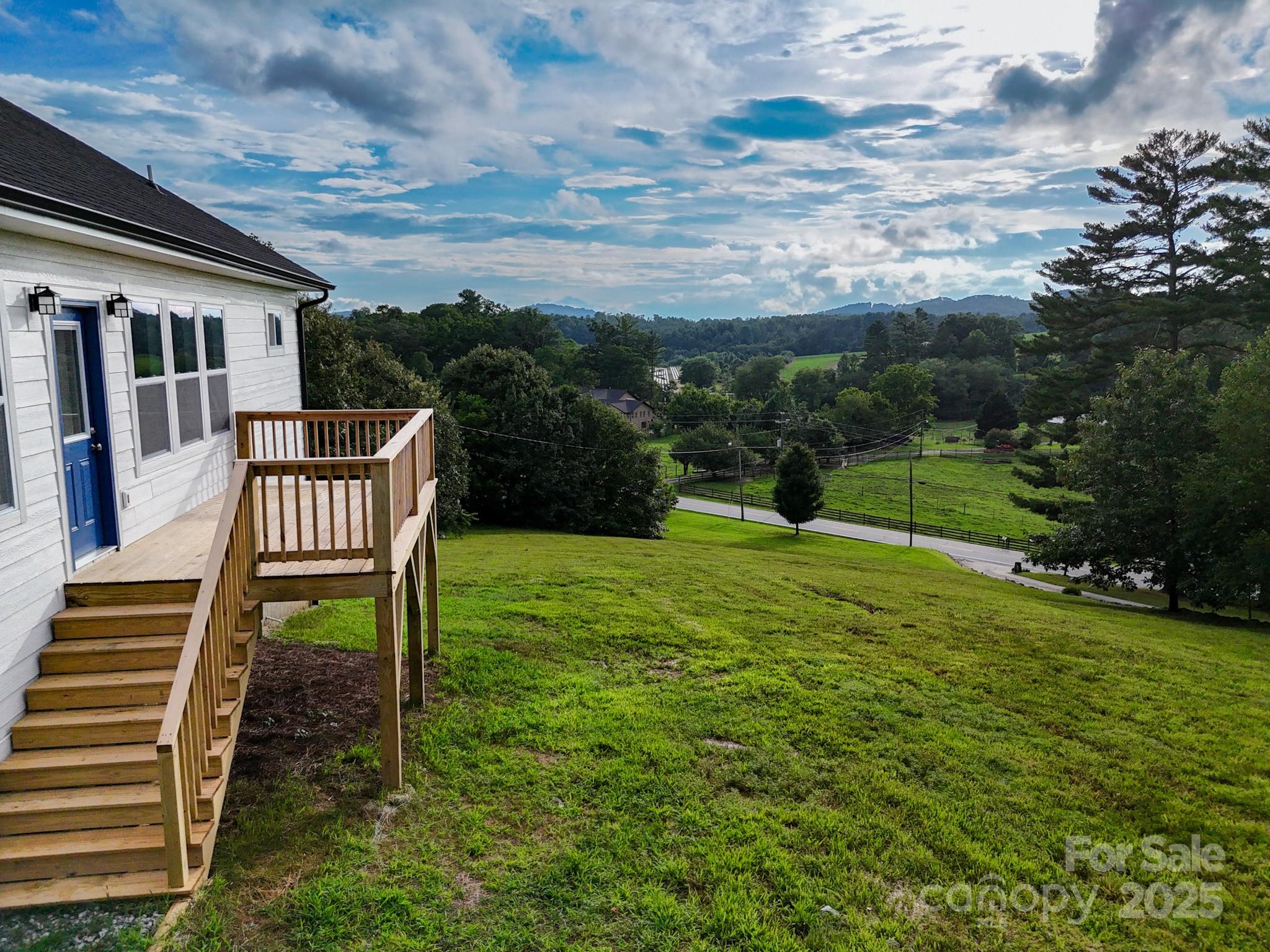 73 Montchannin Heights Property Photo 12