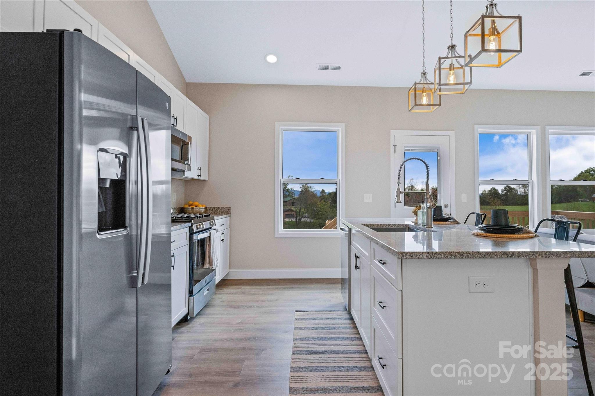73 Montchannin Heights Property Photo 25
