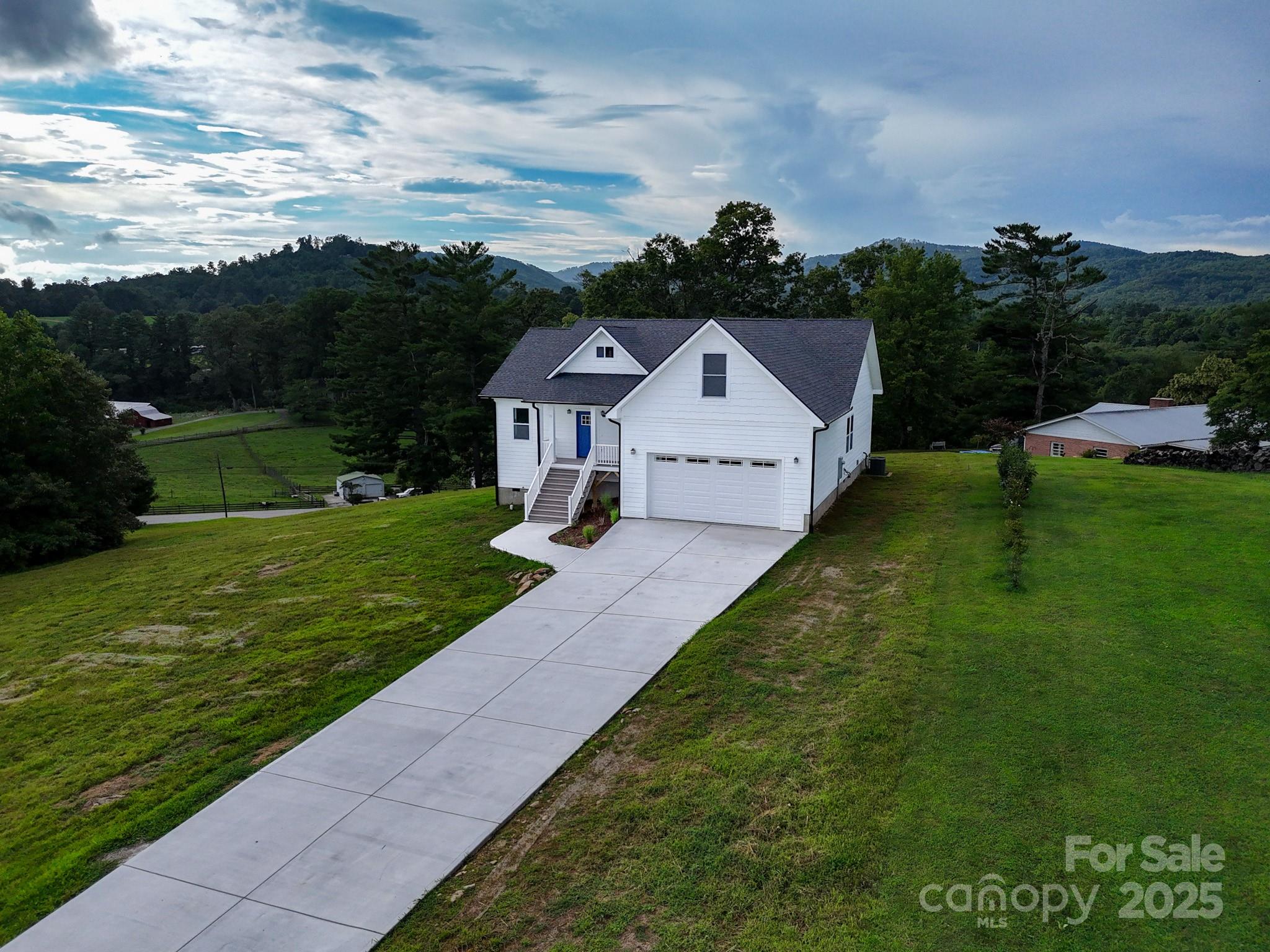 73 Montchannin Heights Property Photo 45