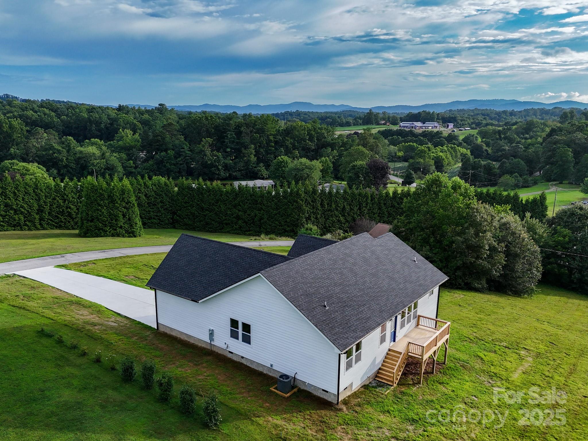 73 Montchannin Heights Property Photo 48