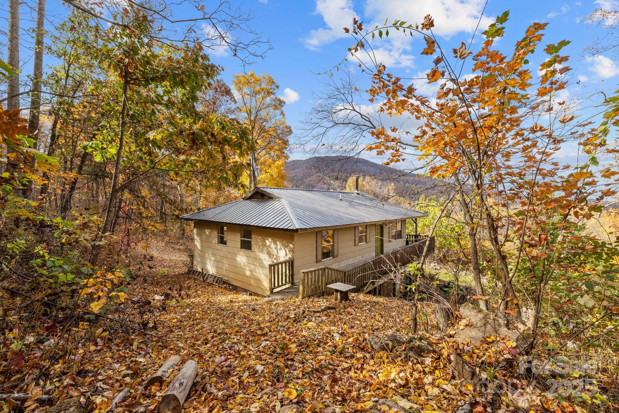 119 Pinnacle Mountain Road Property Photo 1