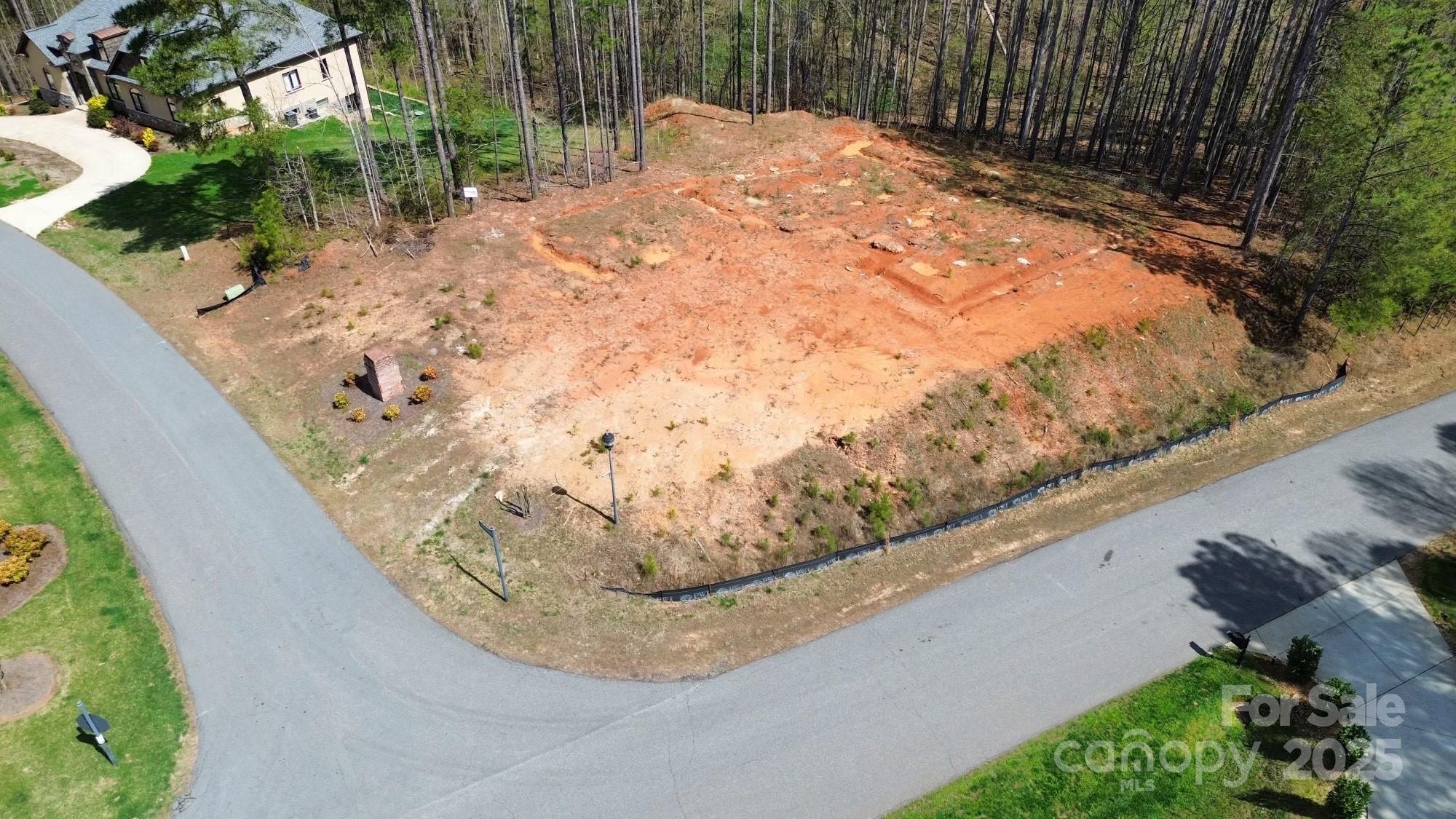 104 Crooked Branch Way Property Photo 8