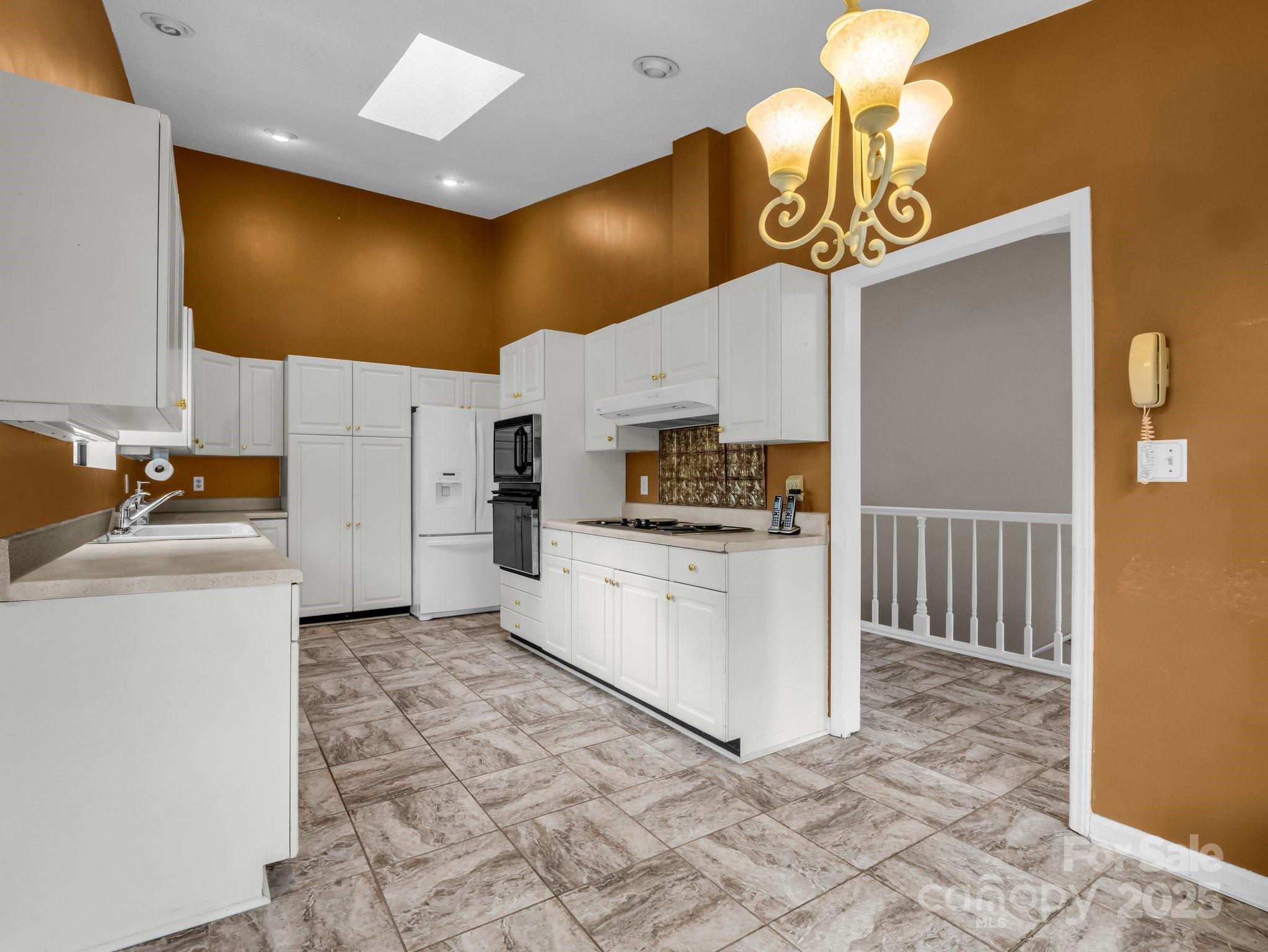 31 Hunting Country Trail Property Photo 13