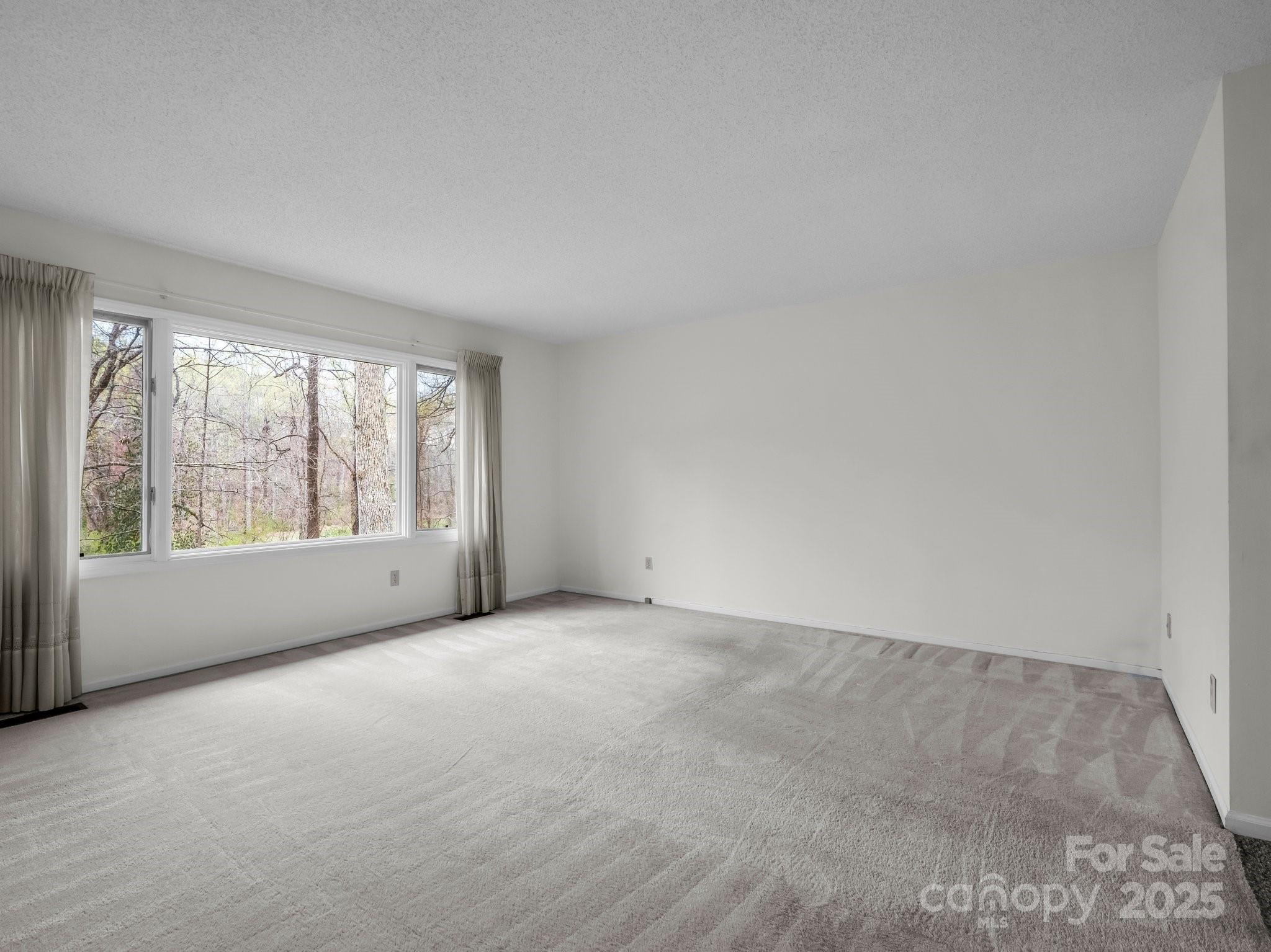 31 Hunting Country Trail Property Photo 18