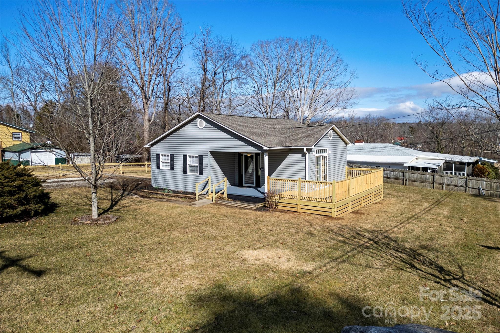 226 E Dogwood Lane Property Photo