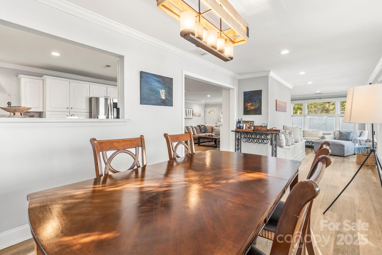 1657 Bowater Road Property Photo 12